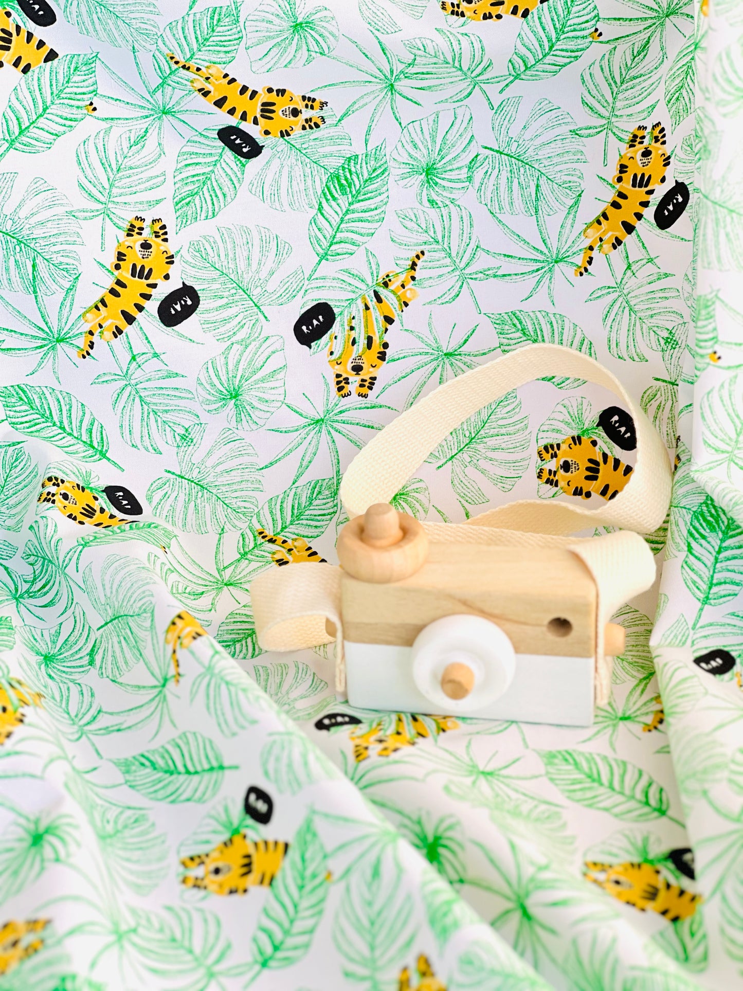 Gabardina Cute Tiger