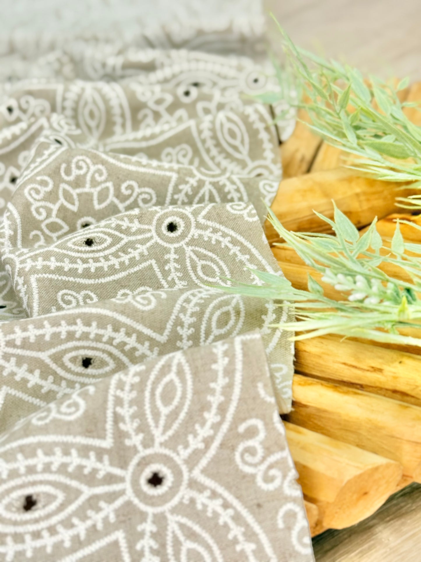 Holl Out Printed Linen 15