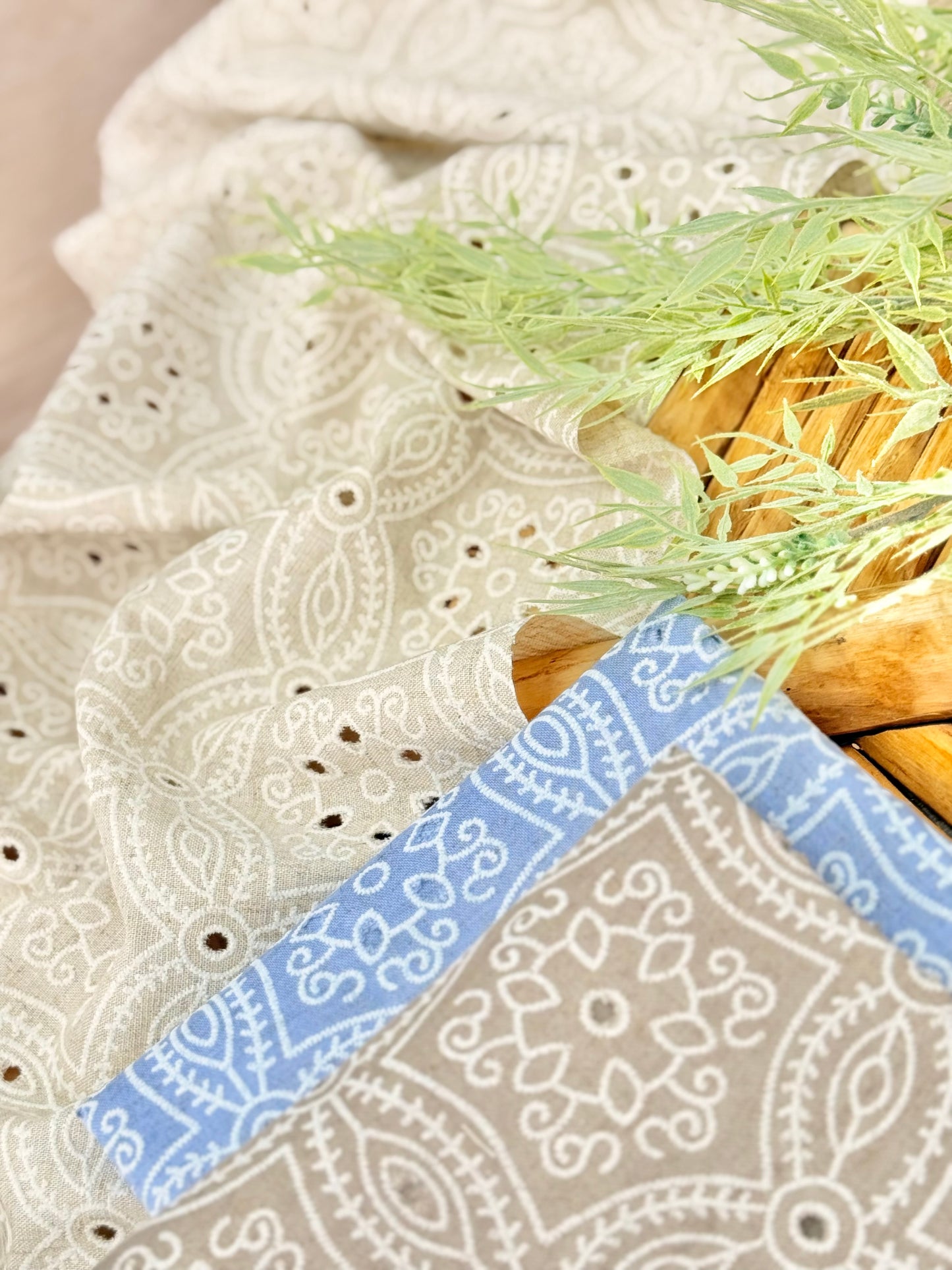 Holl Out Printed Linen 15
