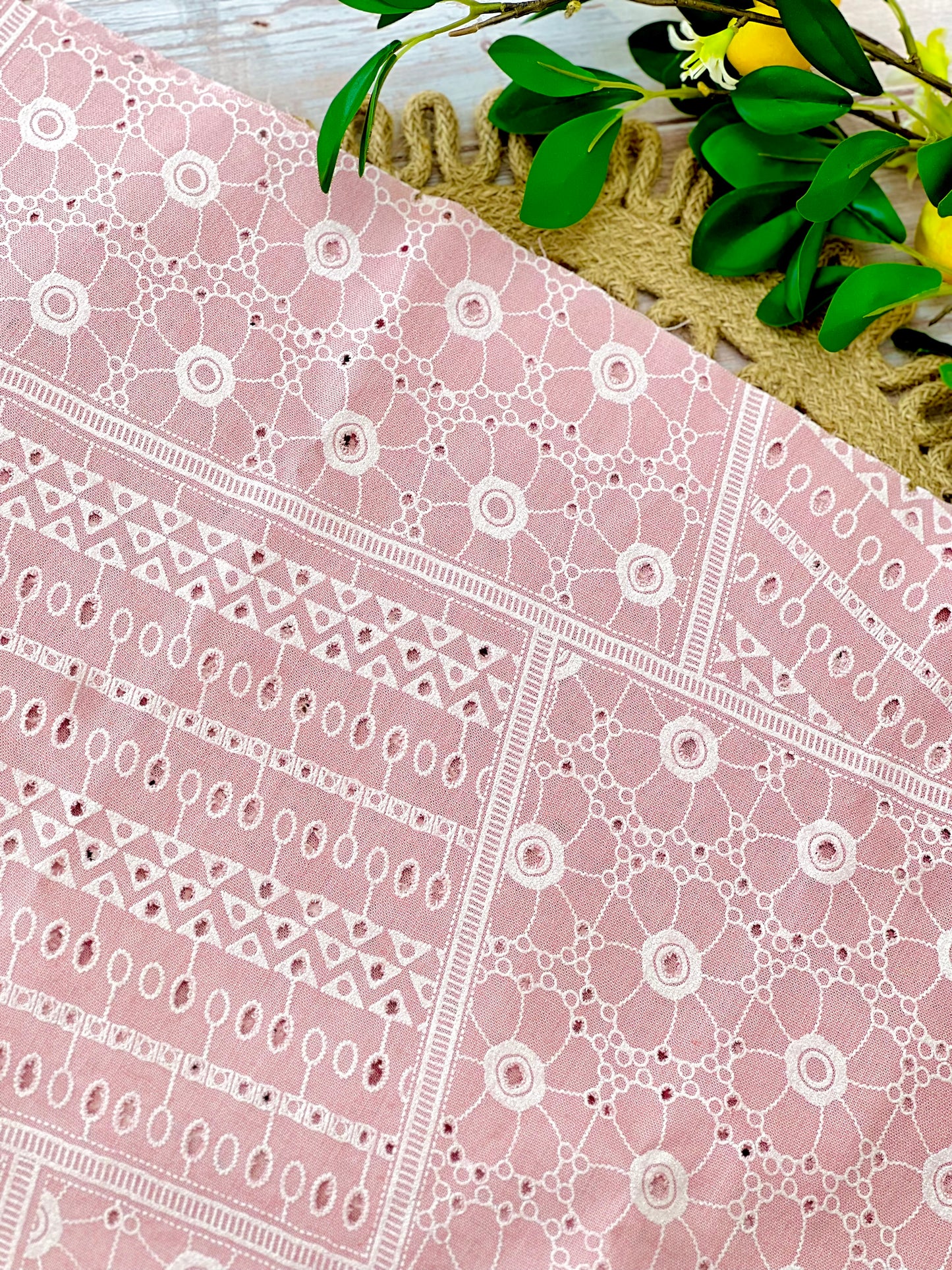 Holl Out Printed Linen 08