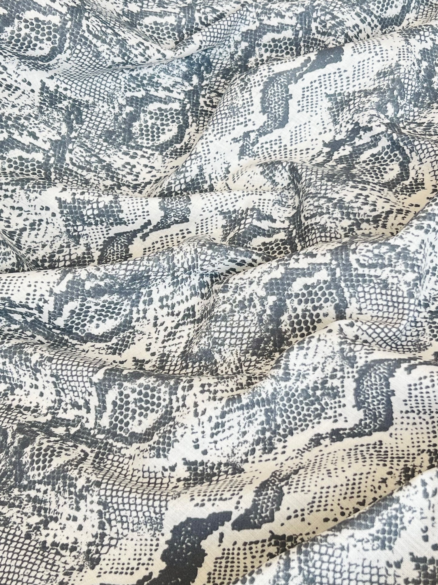 Printed Linen Grey Prints