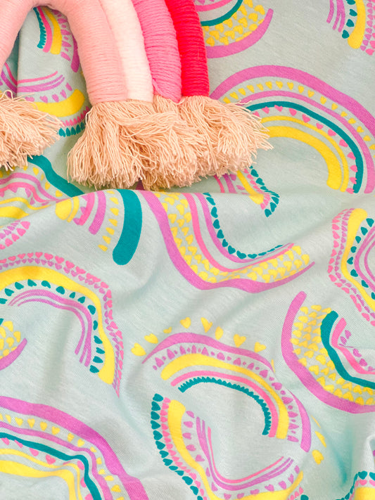 Interlock Rainbows & Hearts