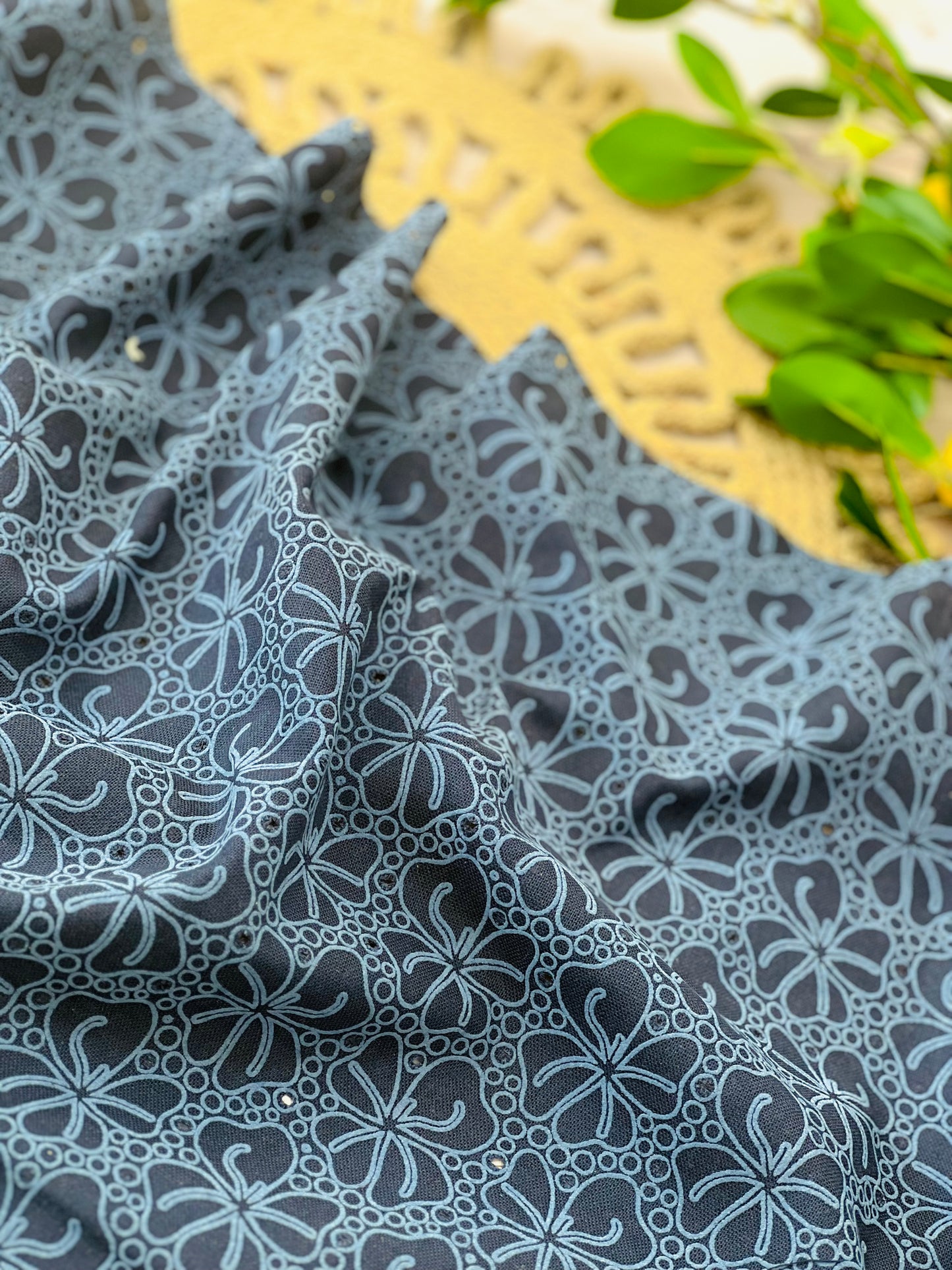 Holl Out Printed Linen 10