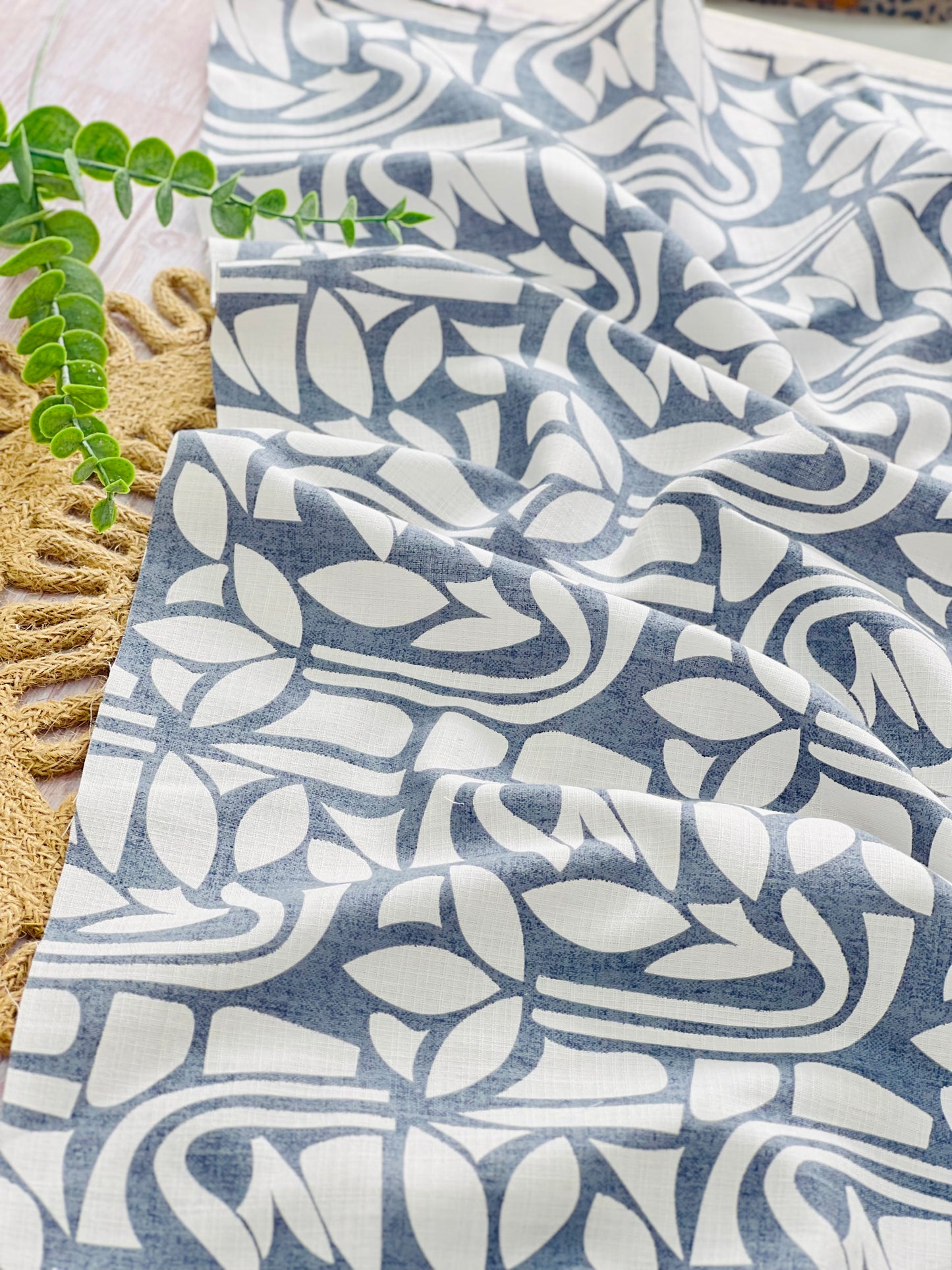 Printed Linen Rooted Lines