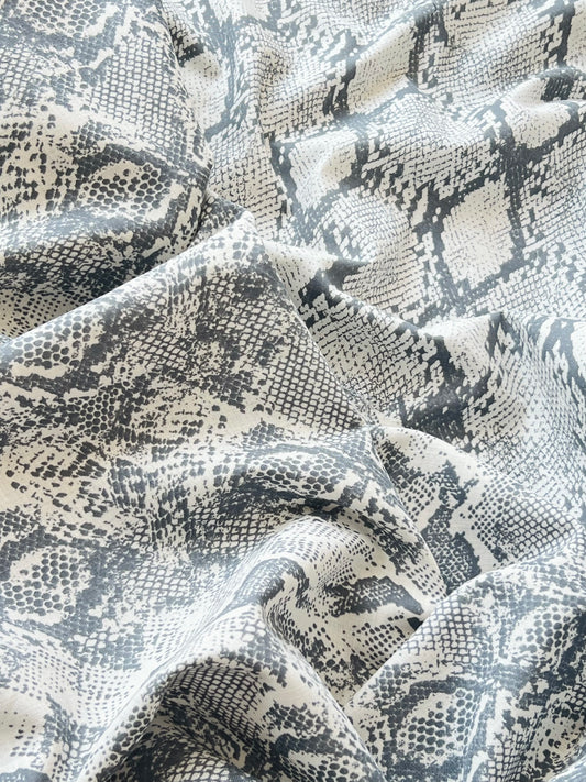 Printed Linen Grey Prints