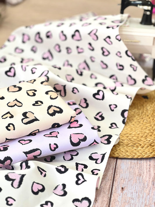 Gabardina Shiny Love Animal Print