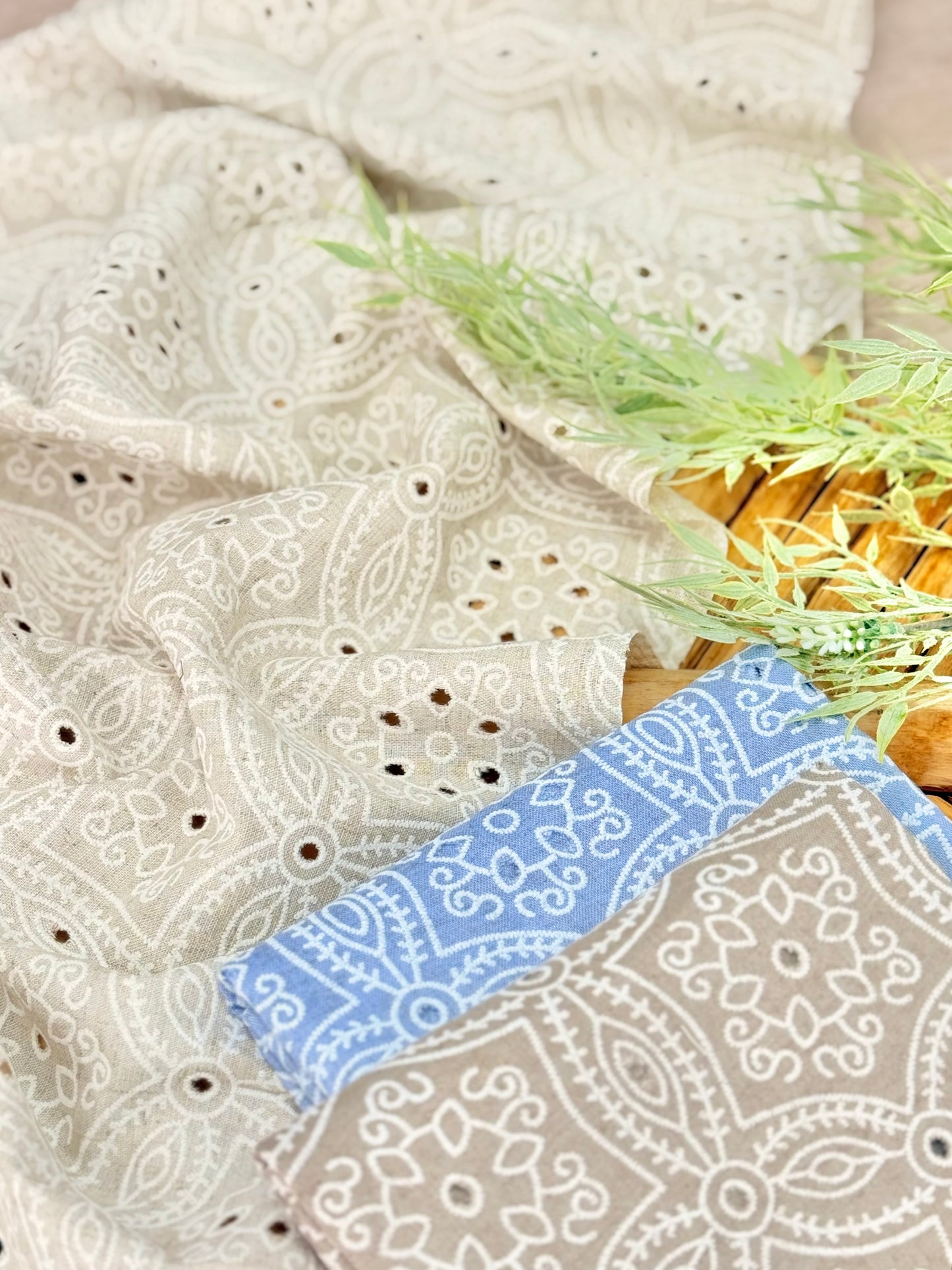 Holl Out Printed Linen 15
