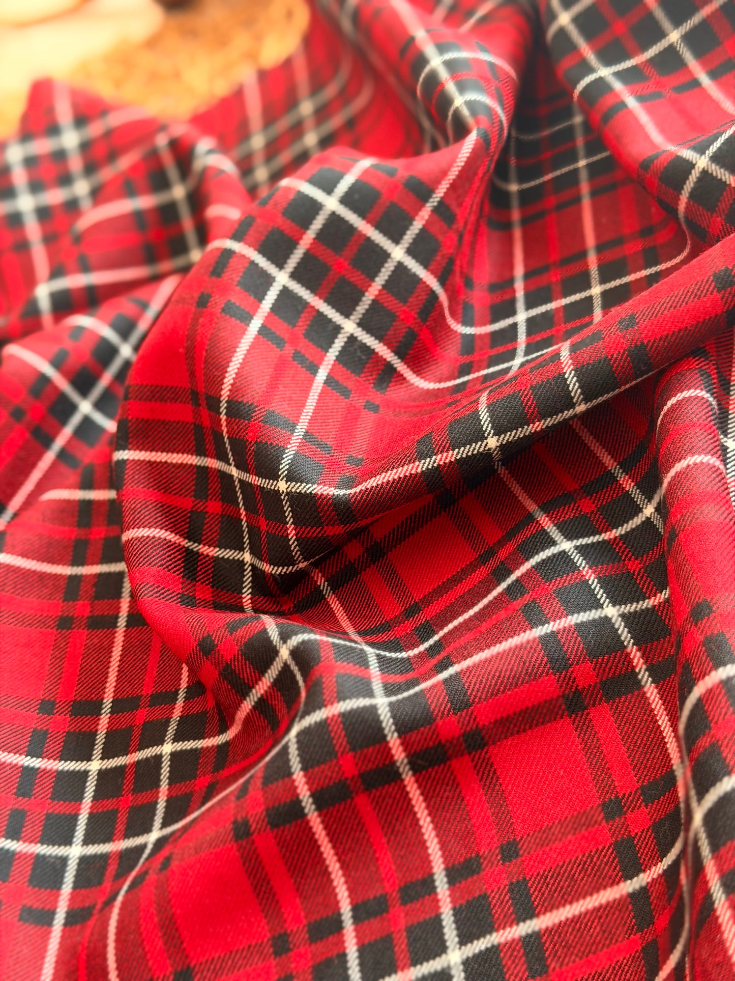 Lana Windsor Red