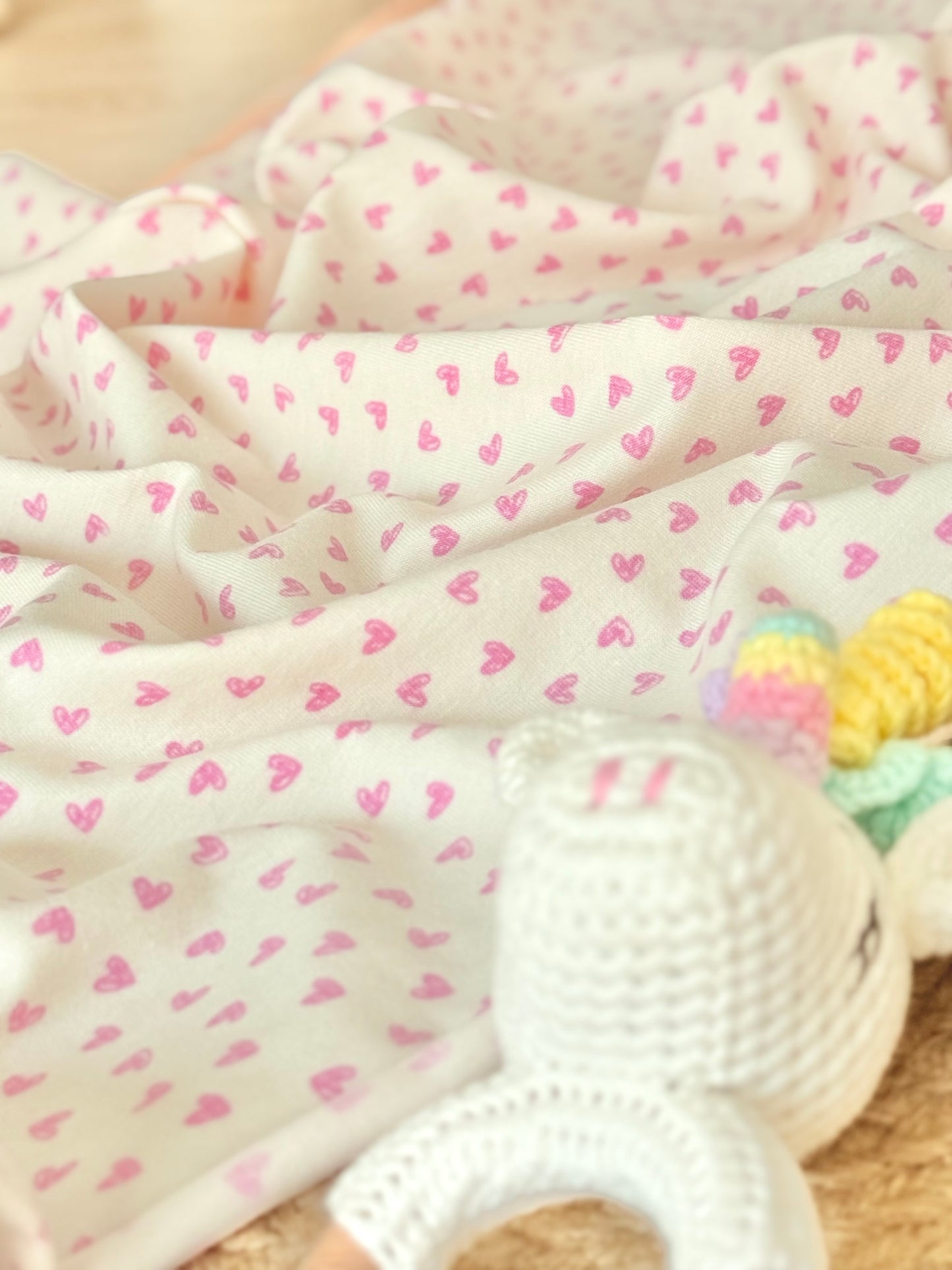 Interlock Hearty Dots