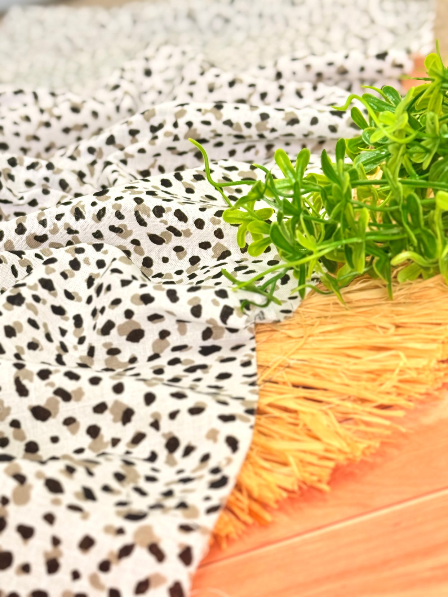 Printed Linen Savanna Dots