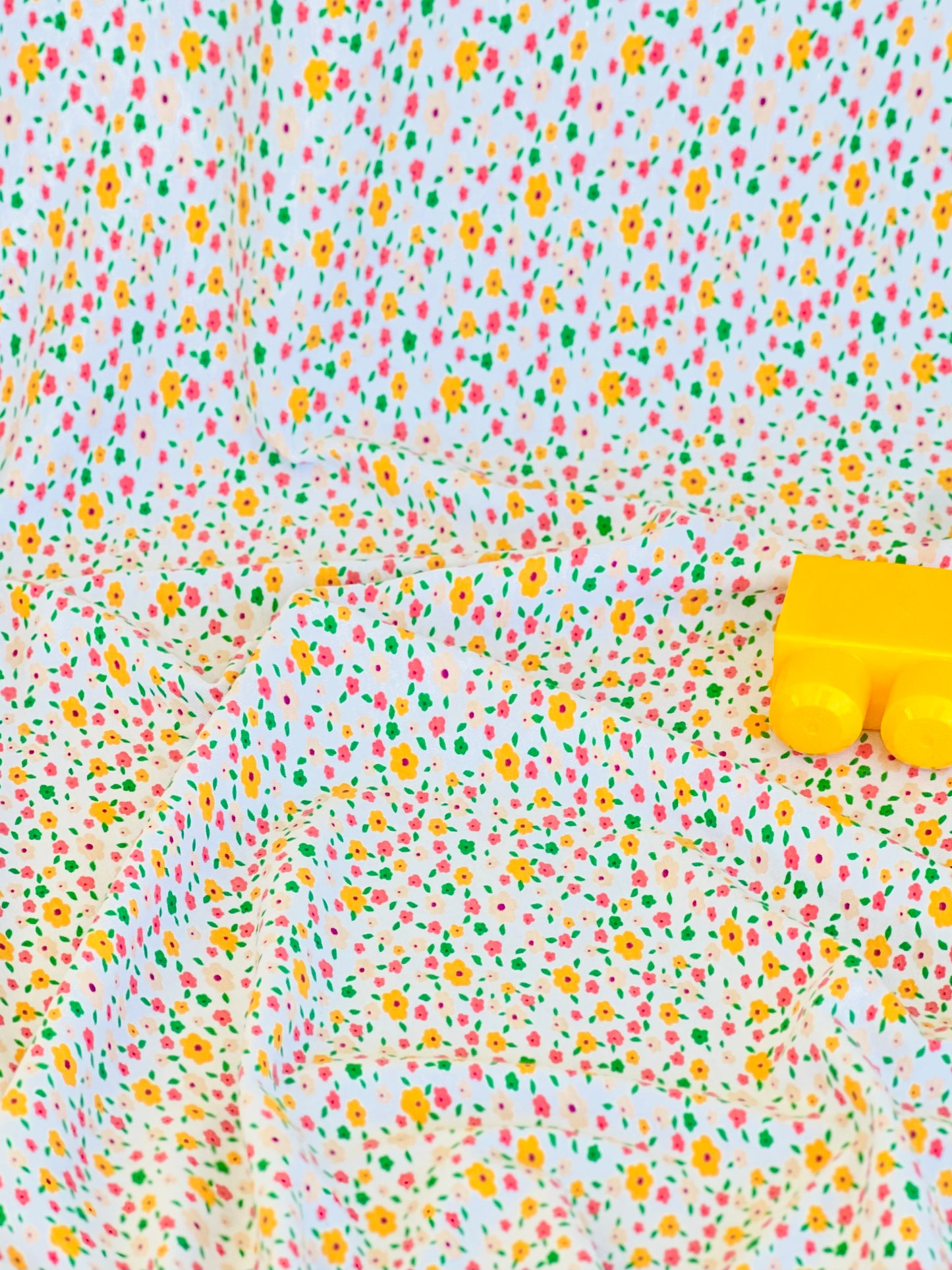 Interlock Spring Flowers