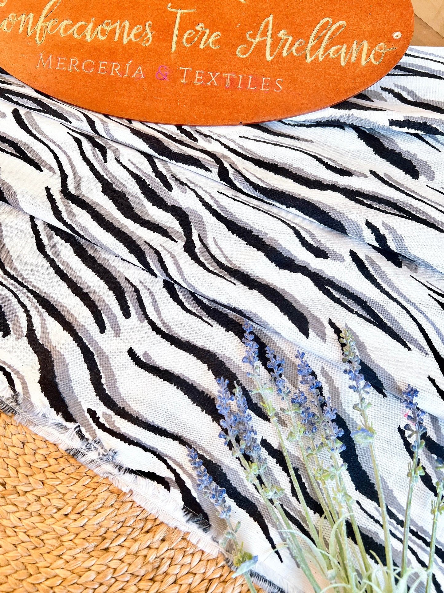 Printed Linen Wild Zebra