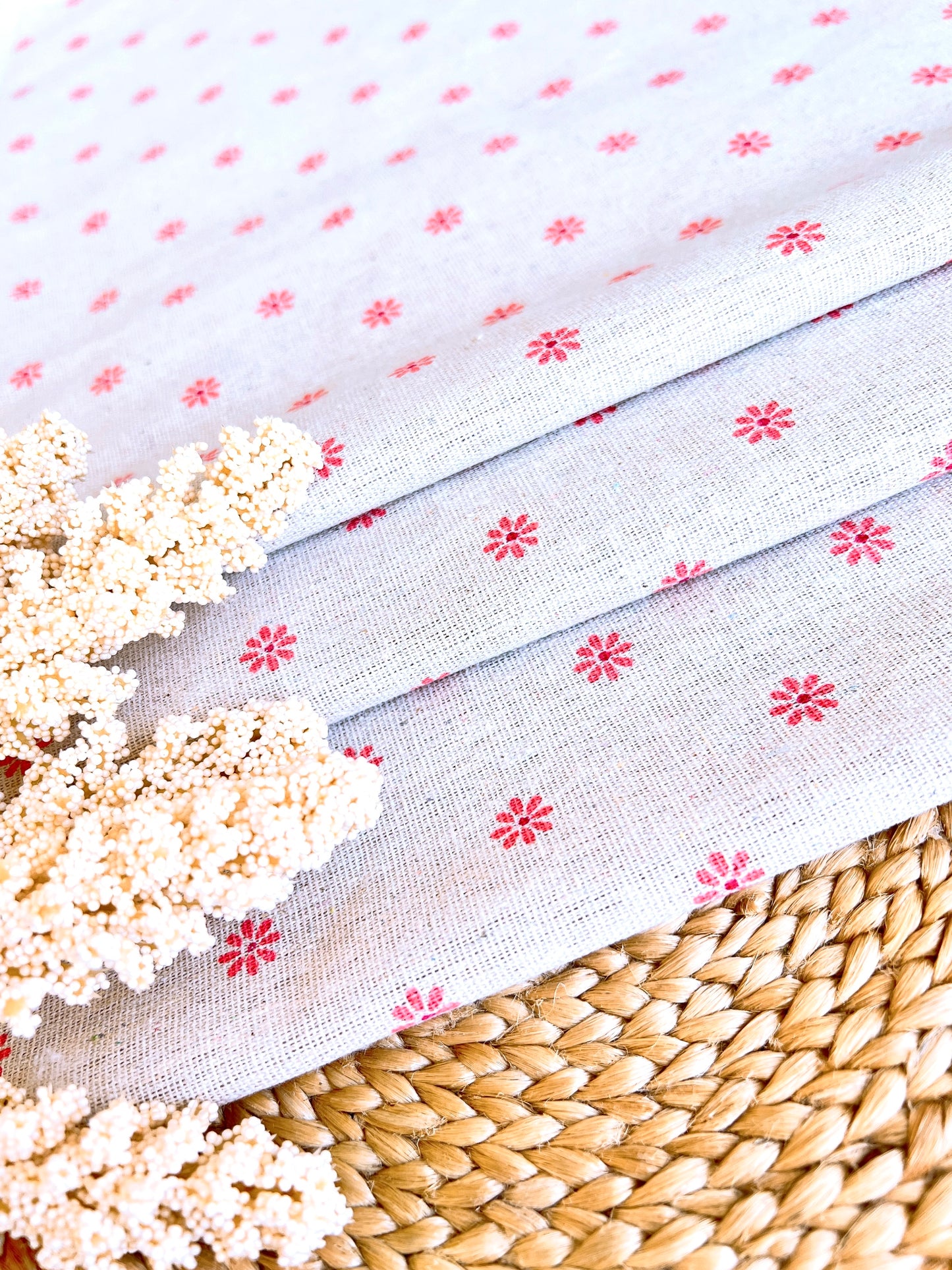 Printed Semi Linen Mini Daisy