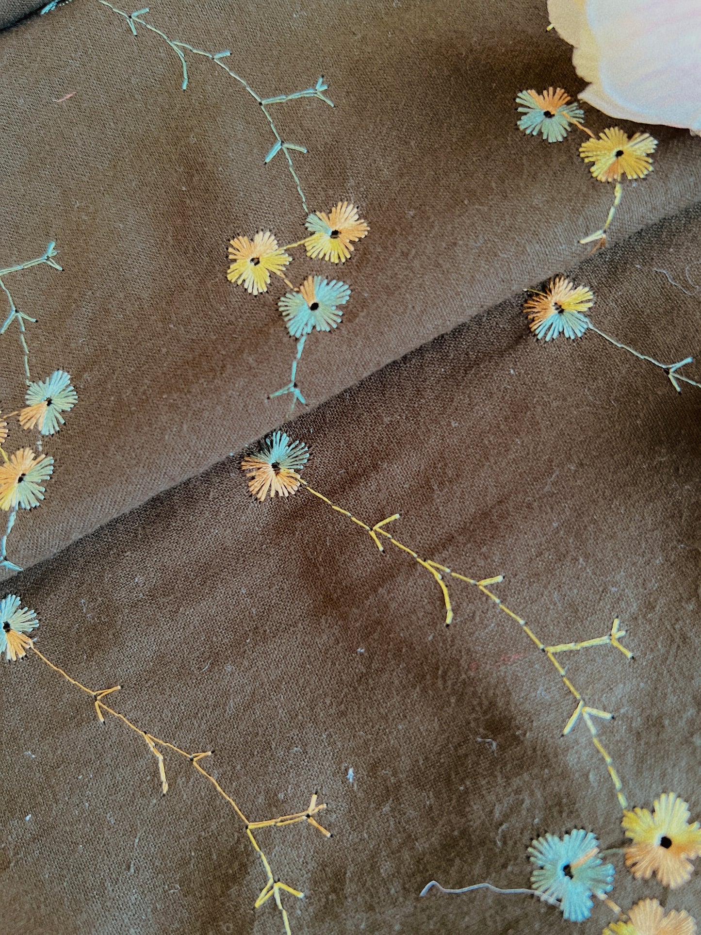 Embroidered Cotton Fall/W02