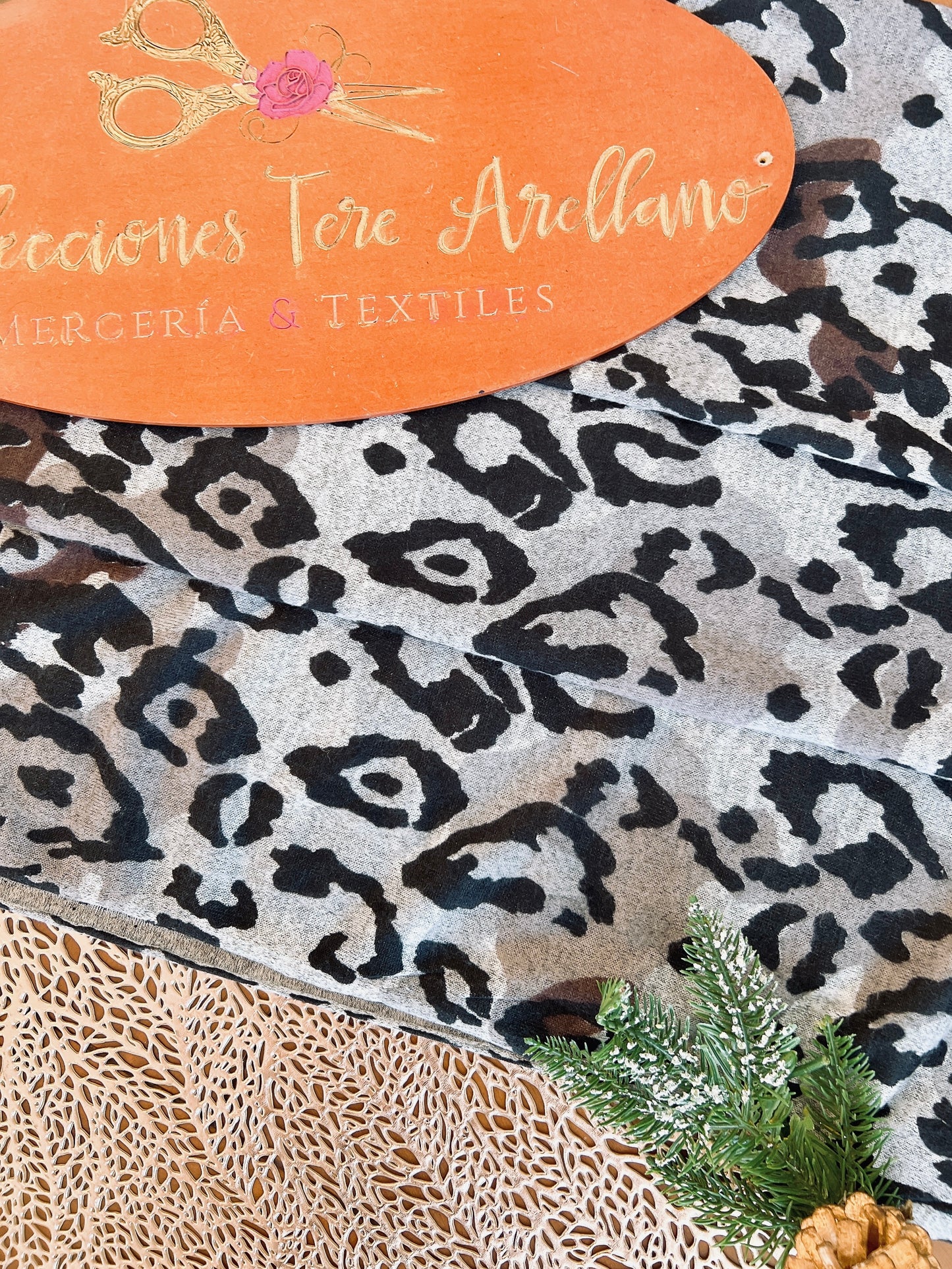 Hachi Sweater Jaguar