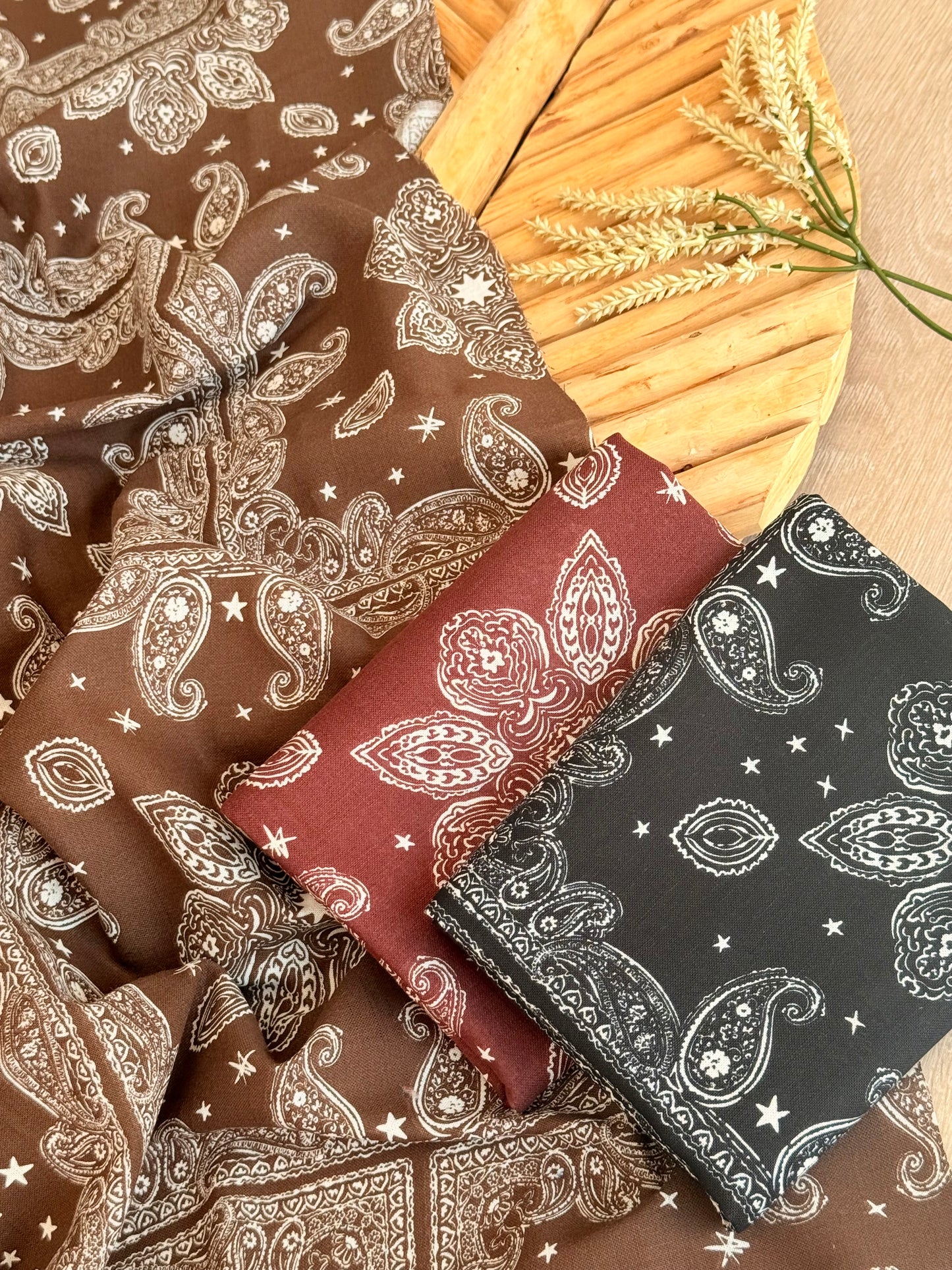 Printed Linen Desert Paisley