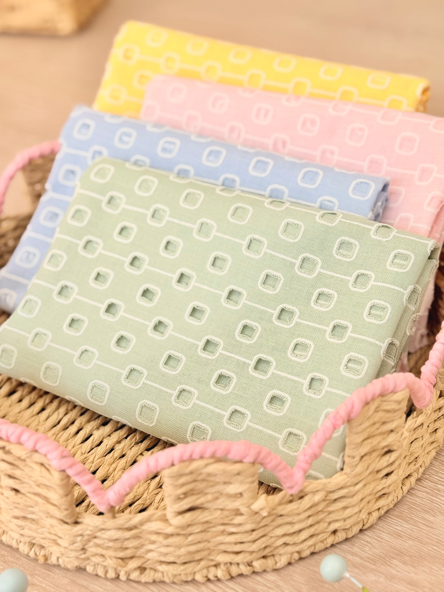 Holl Out Printed Linen 22