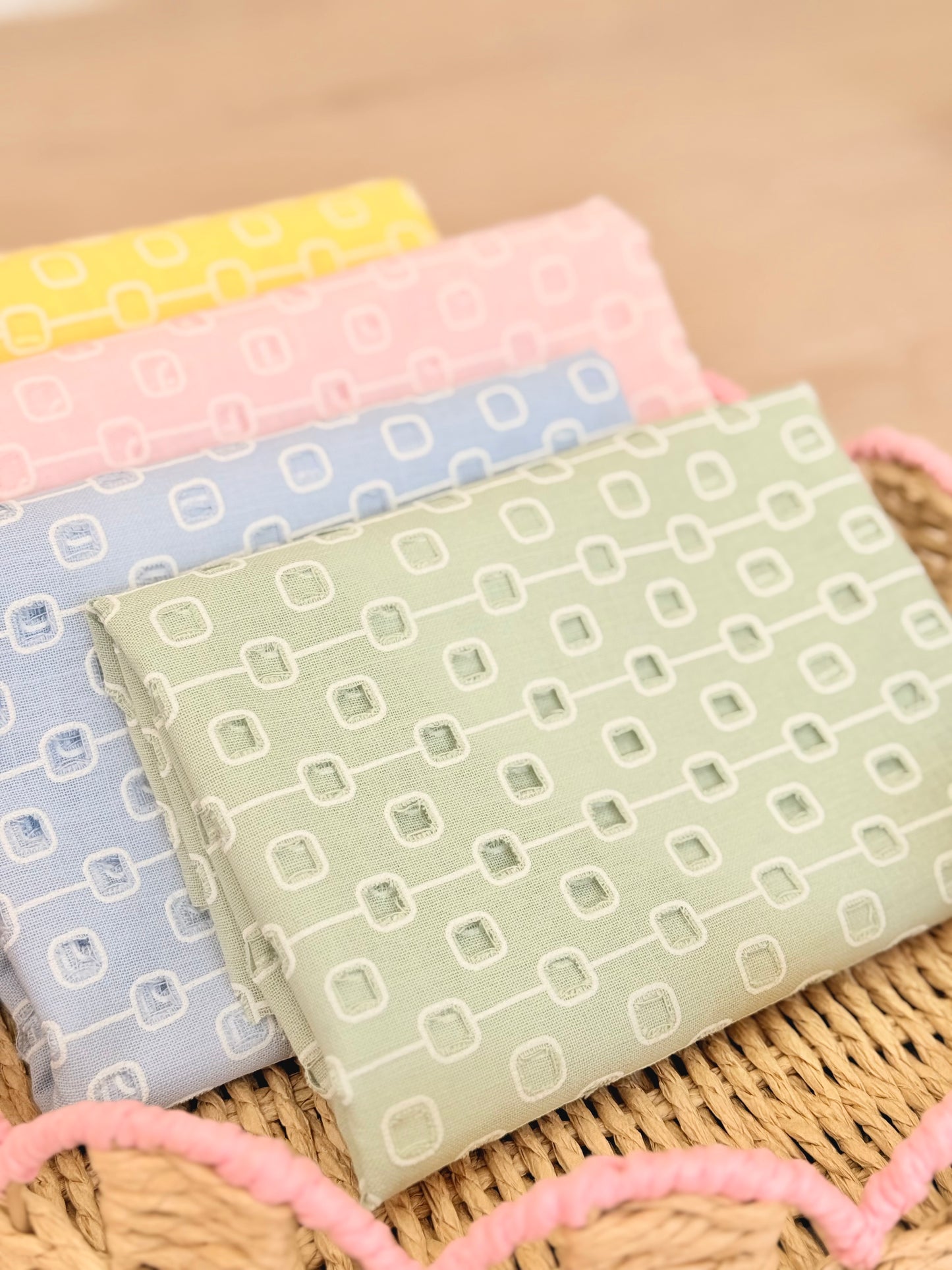 Holl Out Printed Linen 22