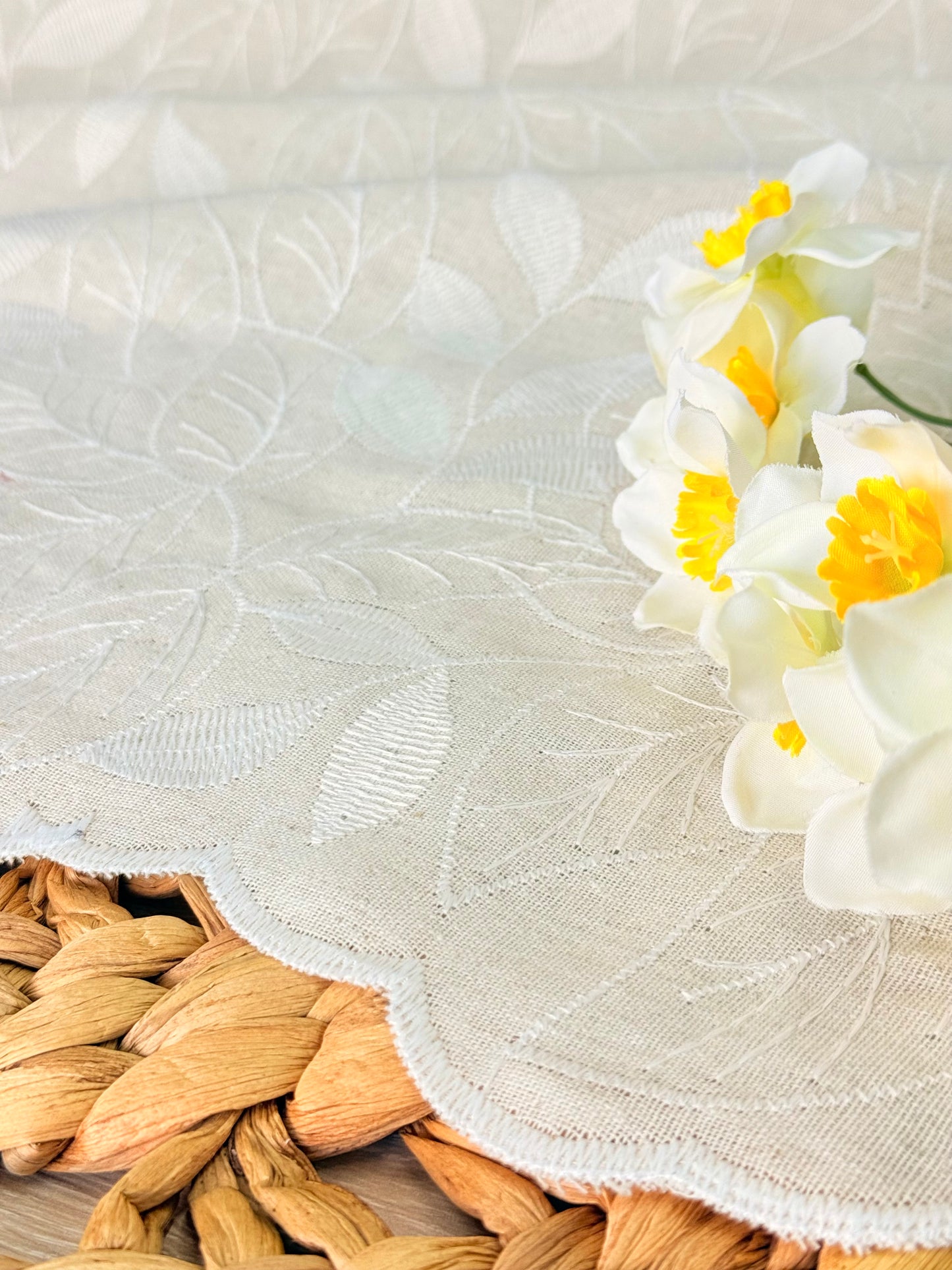 Embroidered Linen Pure Botanica