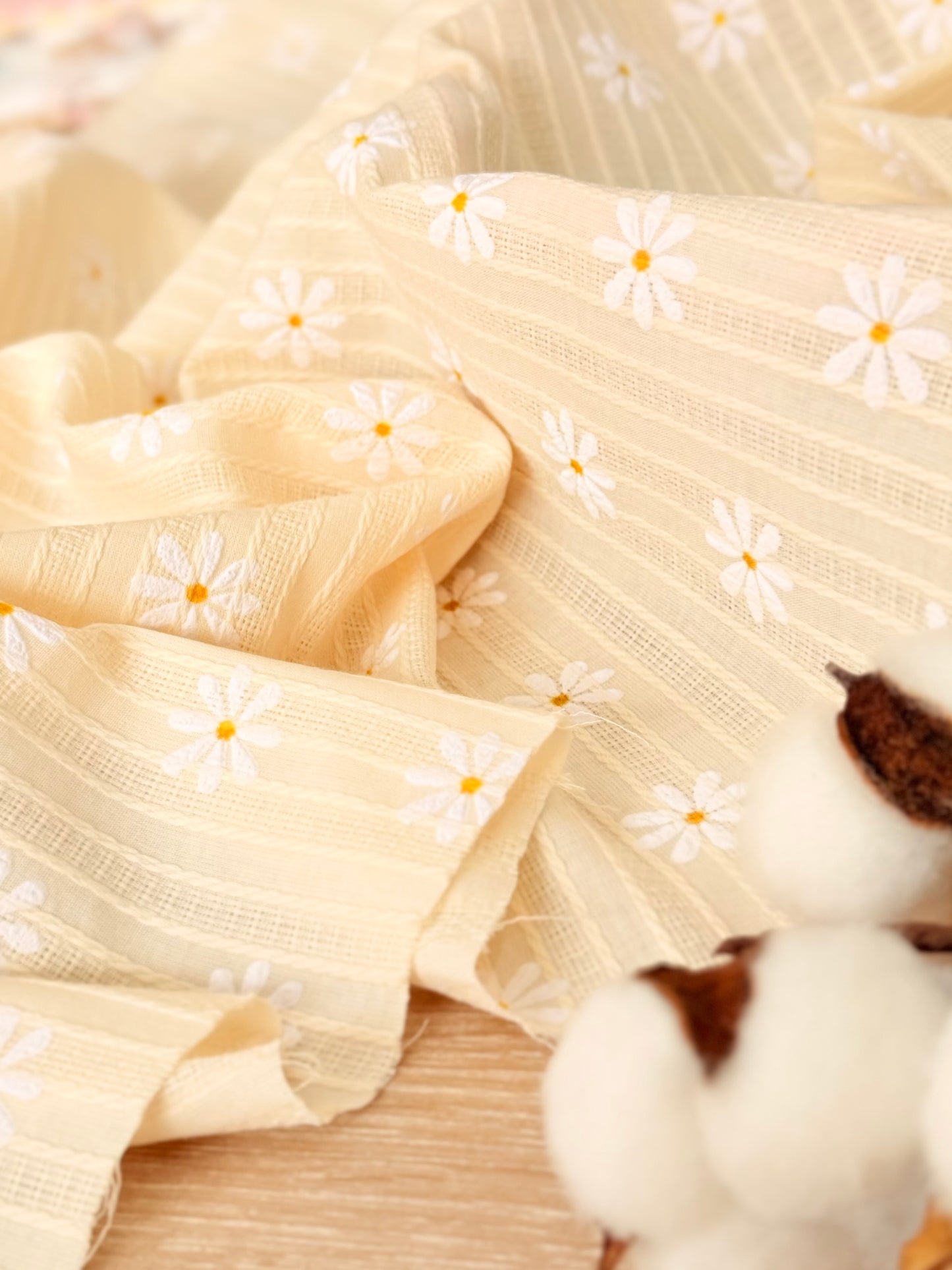 Embroidered Cotton Daisy Fields