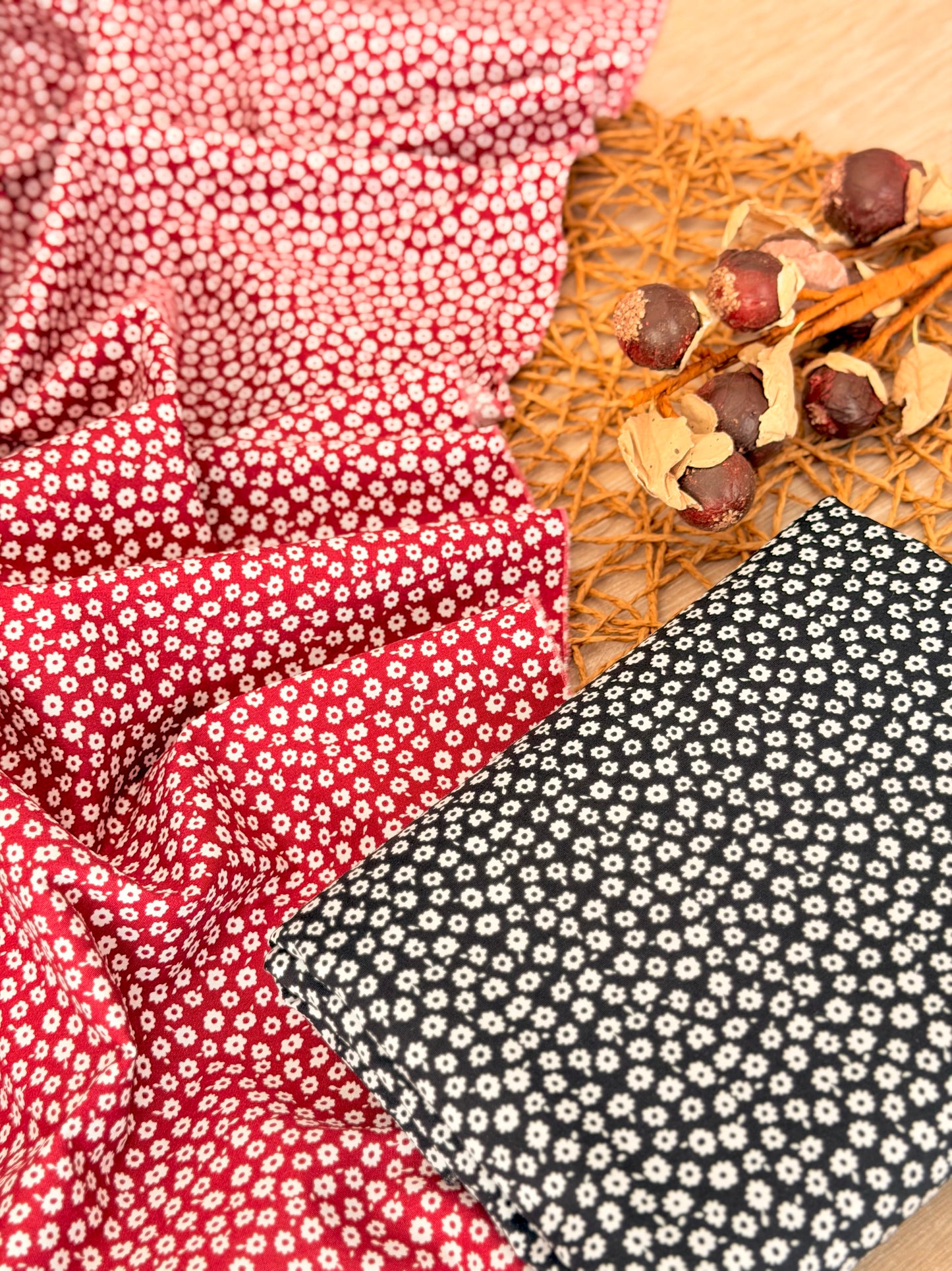 Printed Cotton Daisy Dots