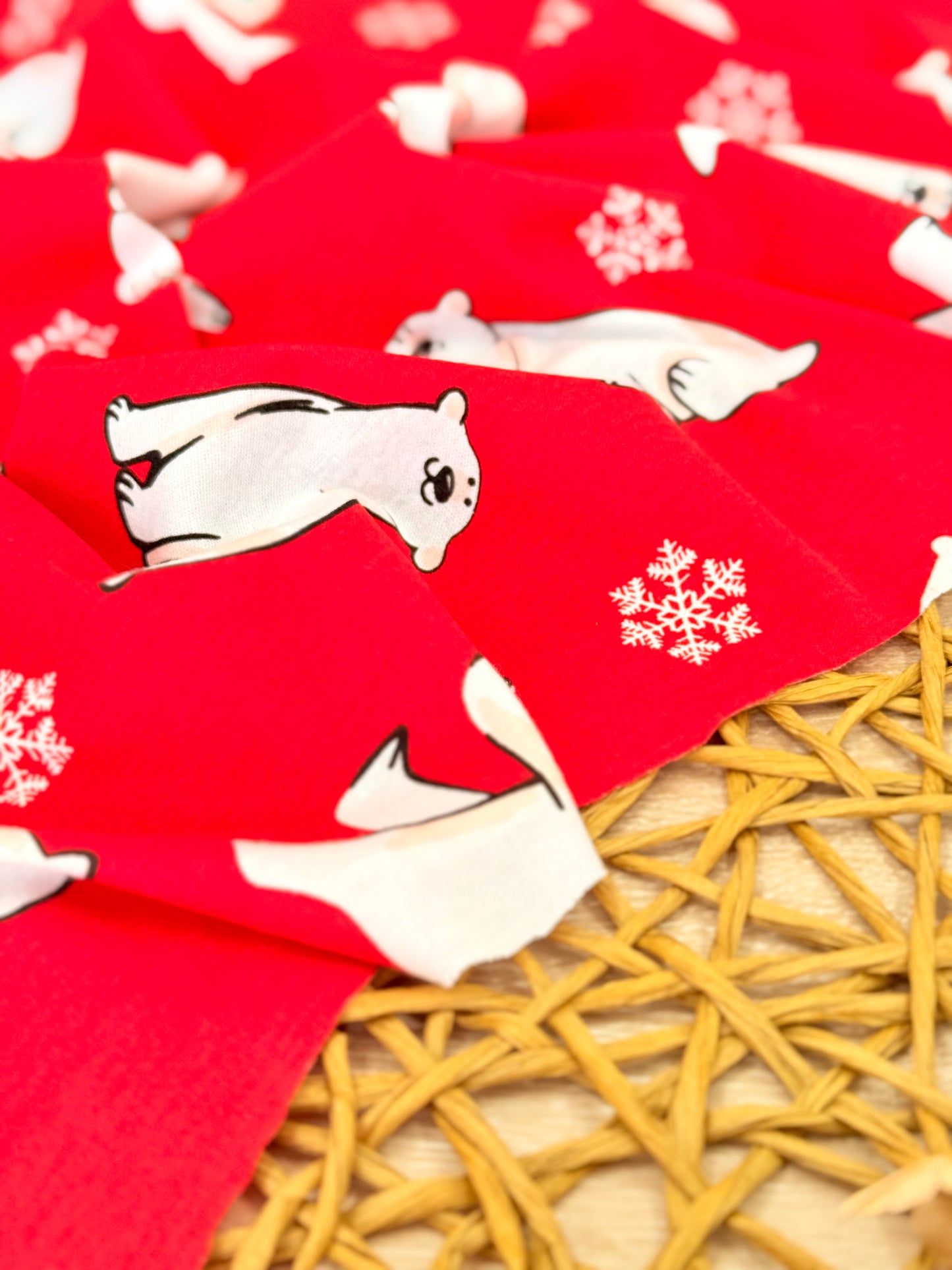 Interlock Polar Bear