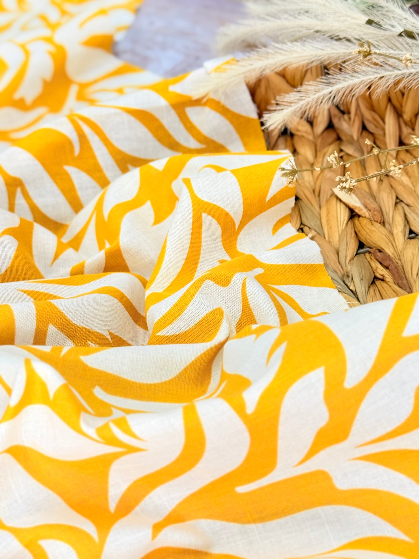 Printed Linen Golden Breeze