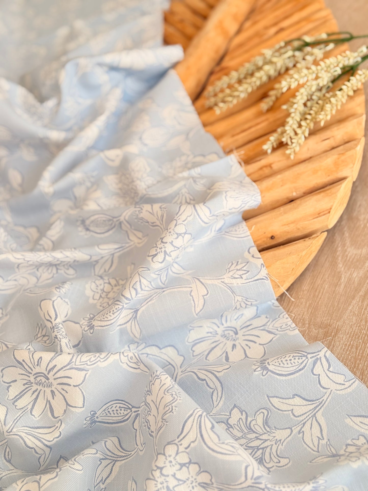 Printed Linen Slub Porcelain Garden