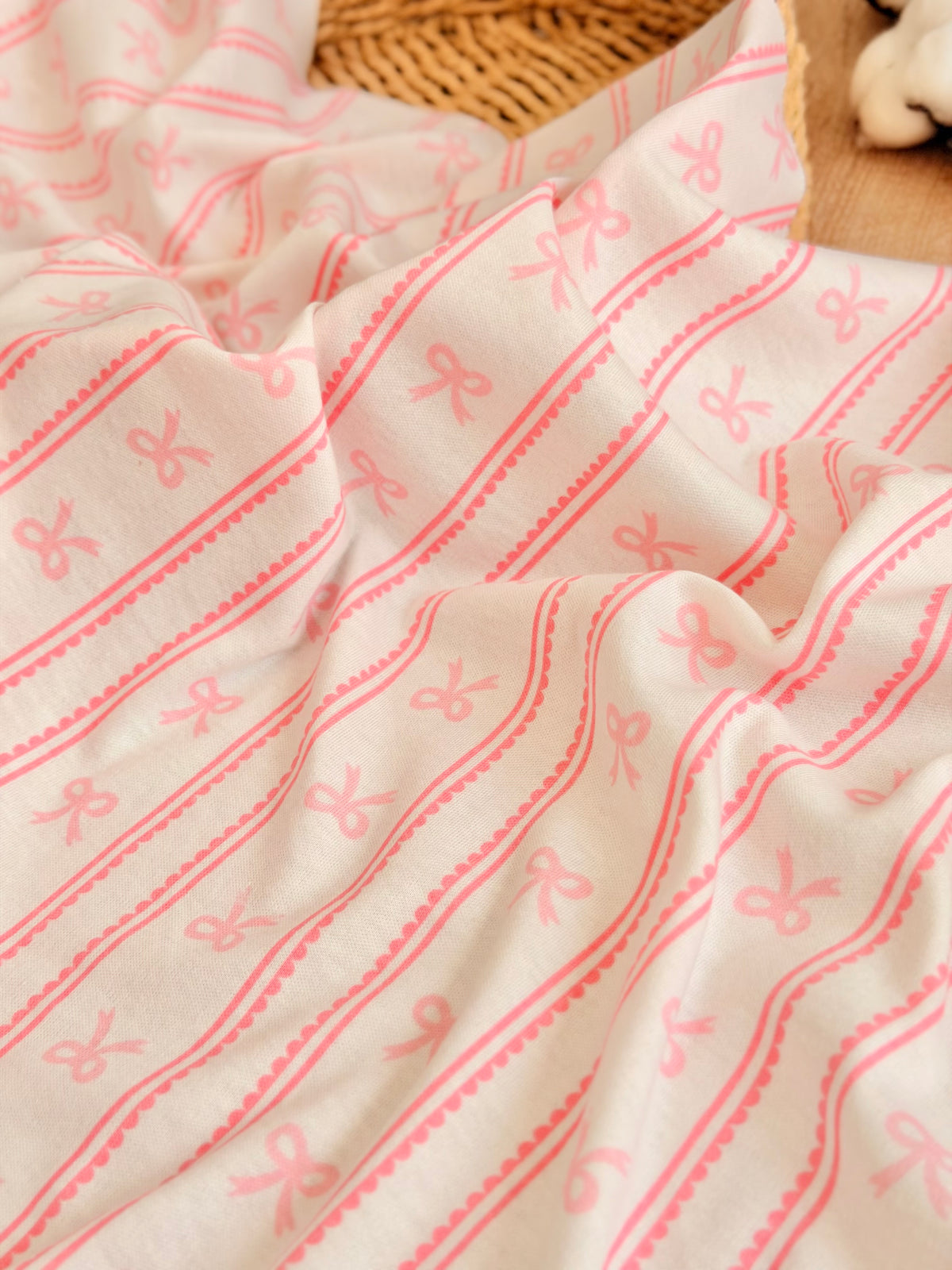 Interlock Lace Ribbons