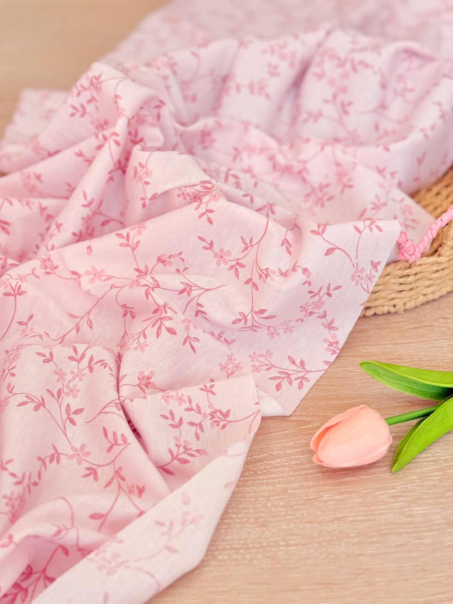 Interlock Whispering Vines