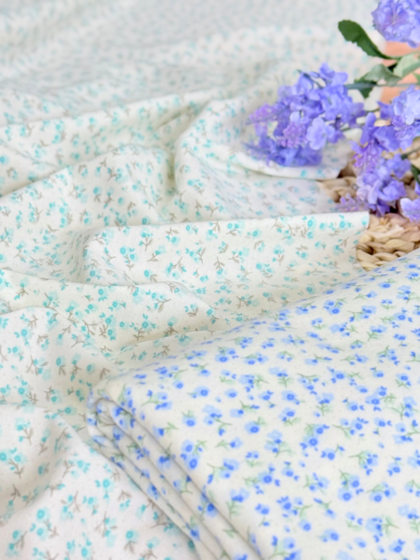 Interlock Petal Rain
