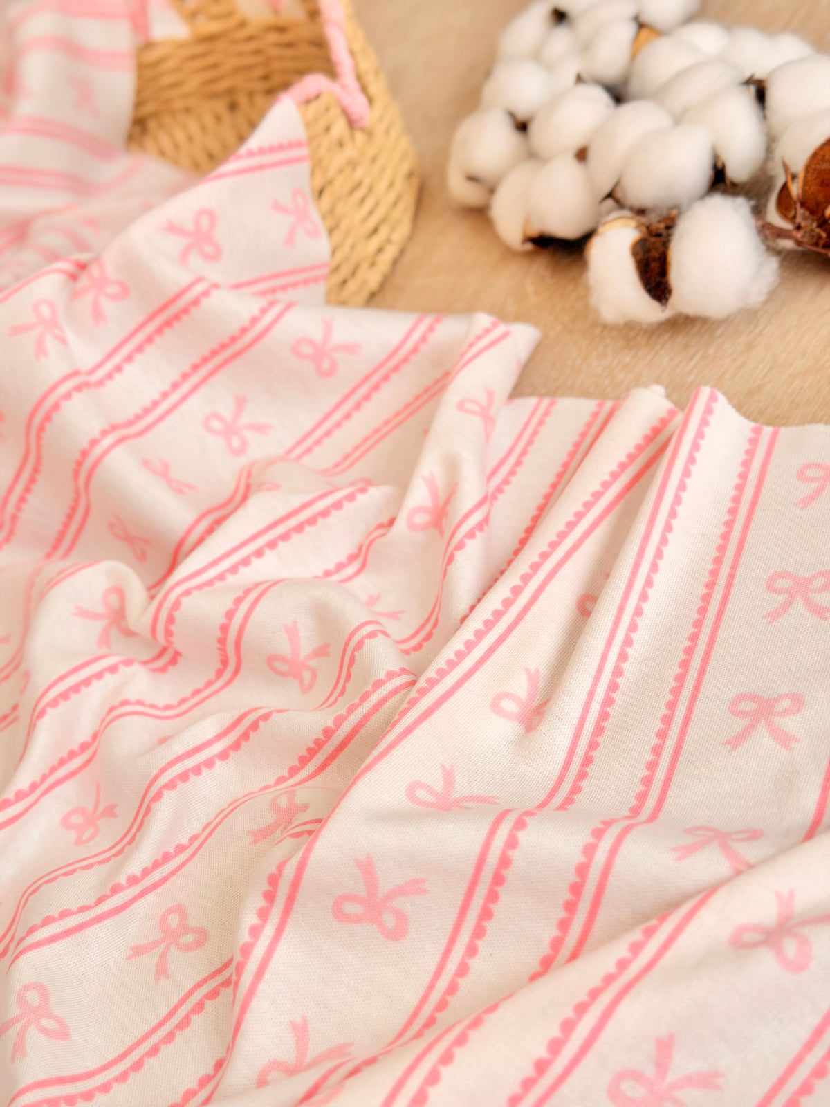 Interlock Lace Ribbons