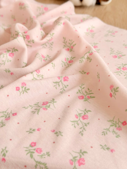 Interlock Sweet Rosebud