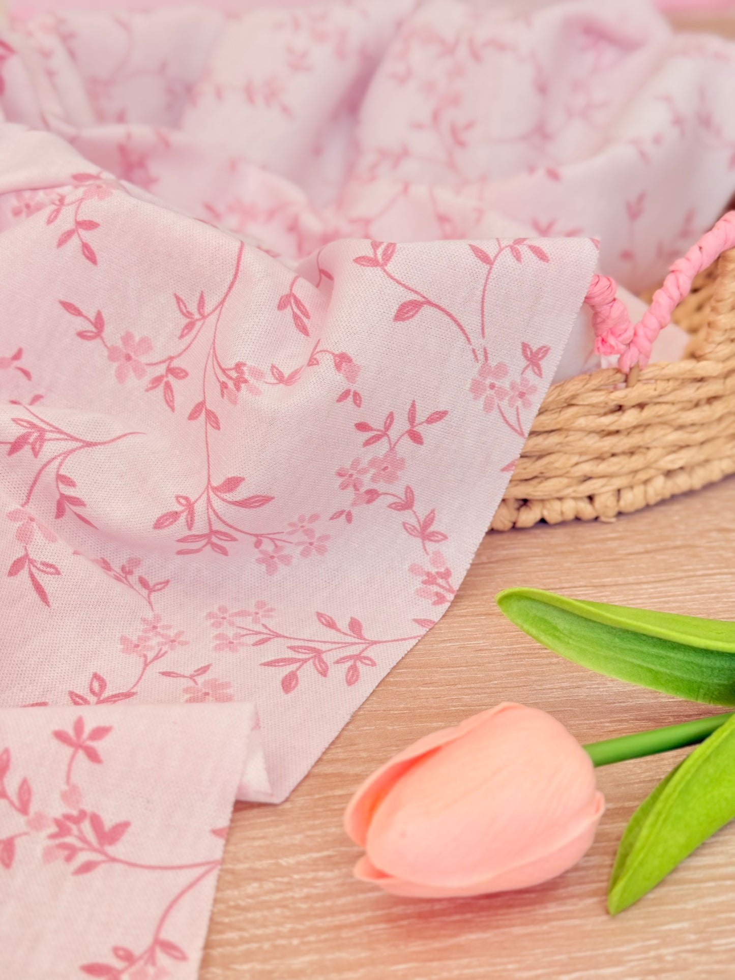 Interlock Whispering Vines