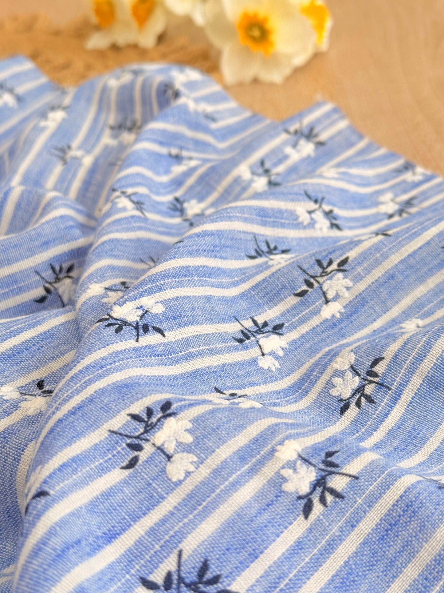 Printed Linen Skyline Bloom