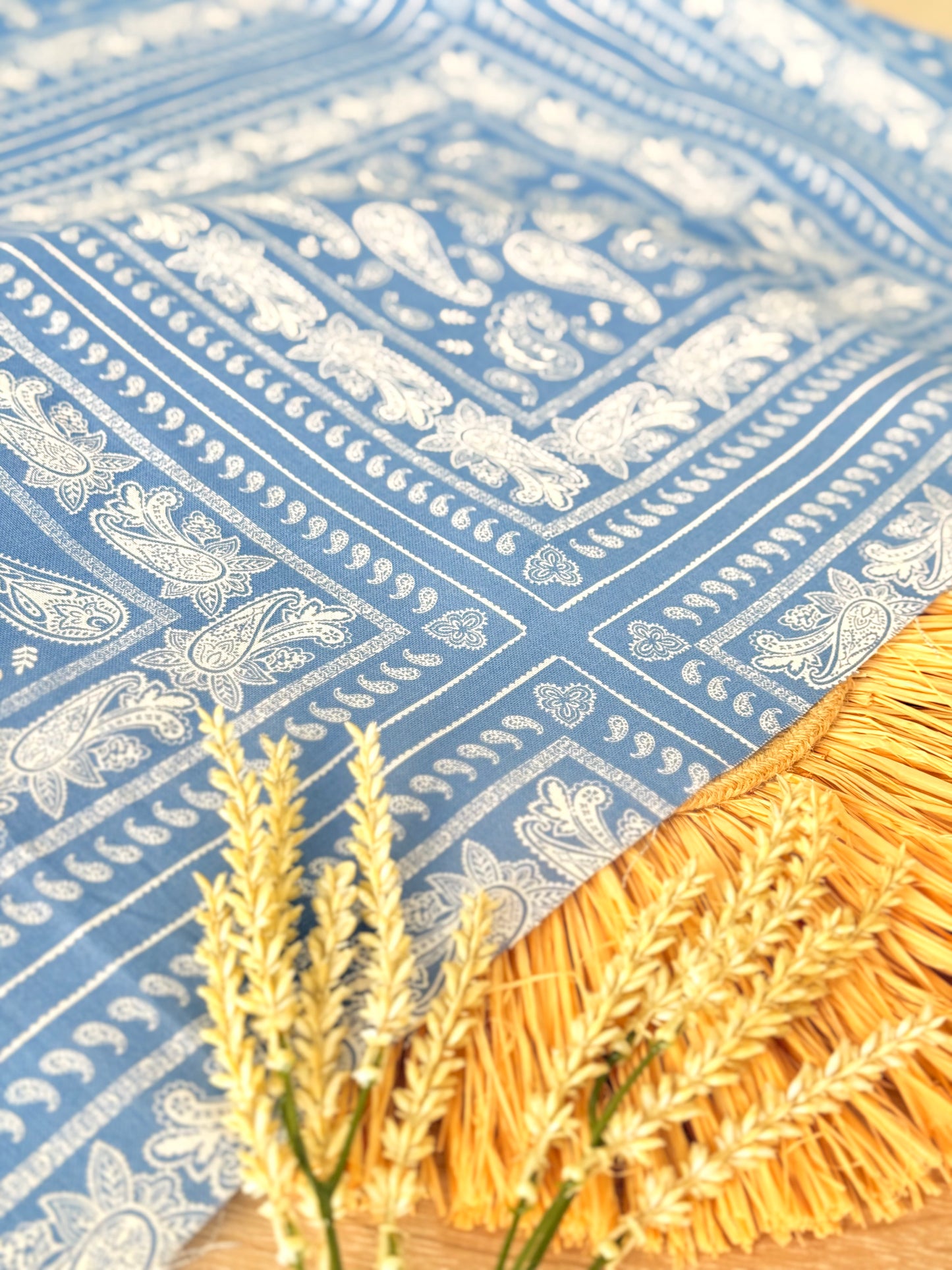 Printed Linen Heritage Paisley