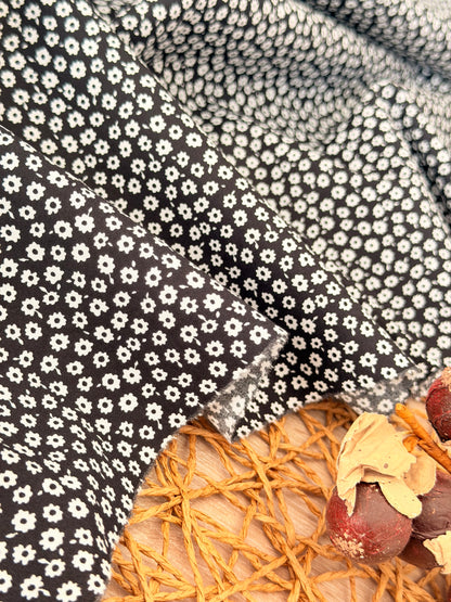 Printed Cotton Daisy Dots