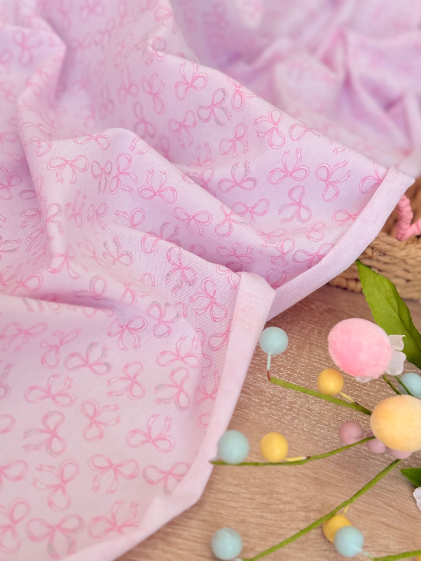 Interlock Shiny Pink Bows