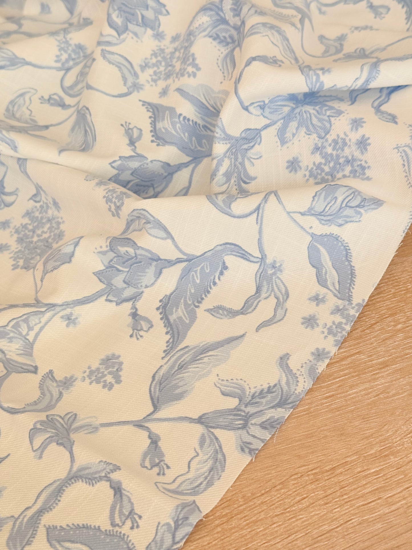 Printed Linen Slub Porcelain Garden