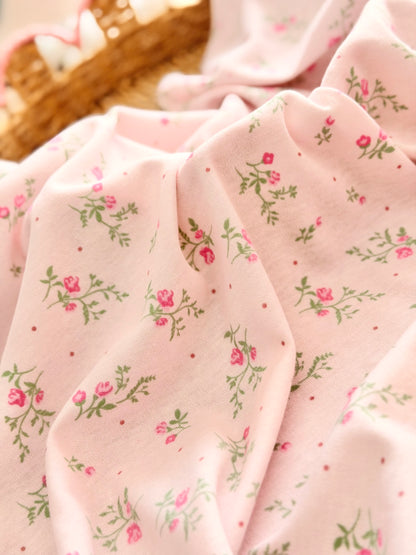 Interlock Sweet Rosebud