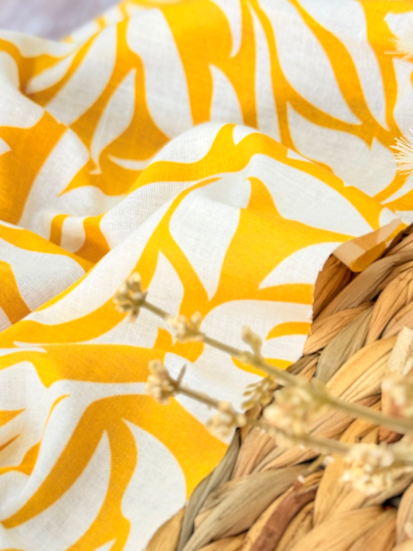 Printed Linen Golden Breeze