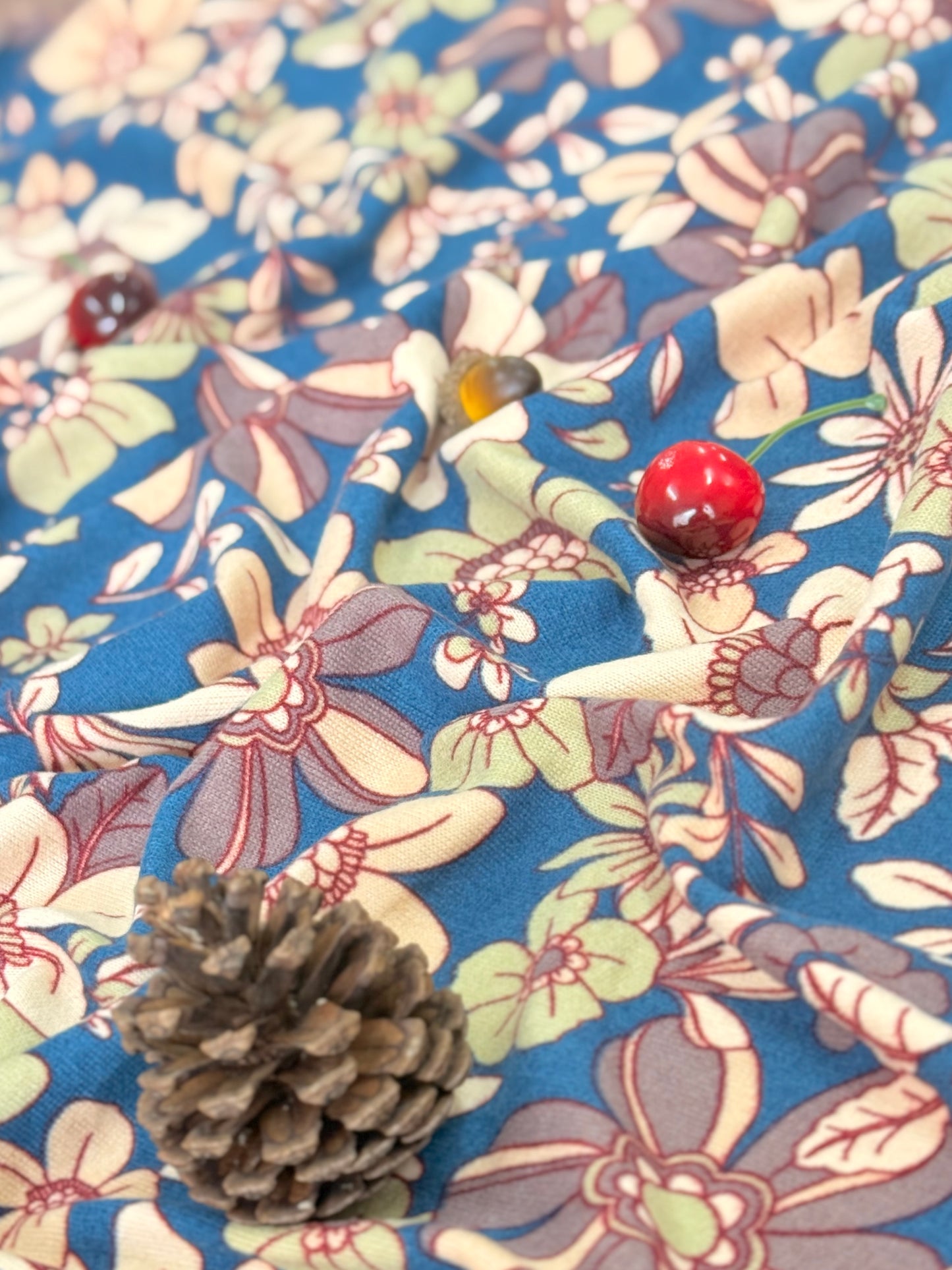 Hachi Sweater Vintage Garden