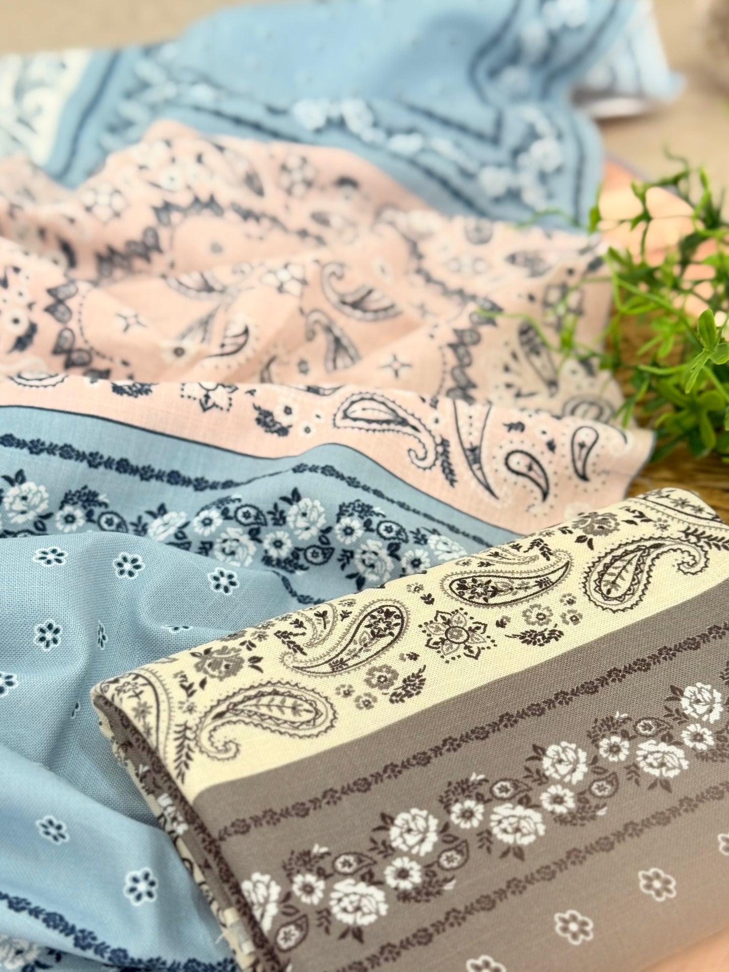 Printed Linen Bandana Bloom