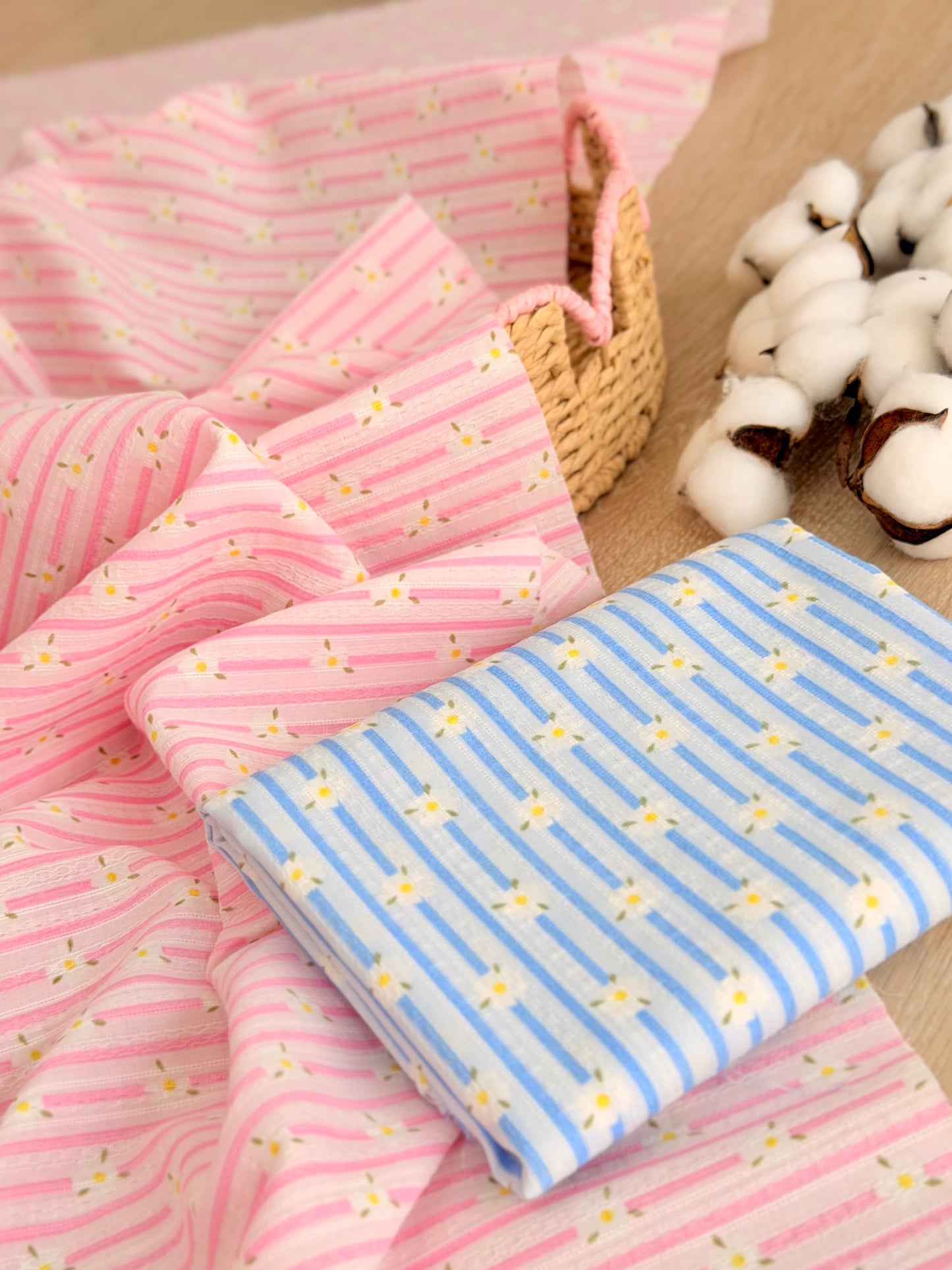 Embroidered Cotton Daisy Lane
