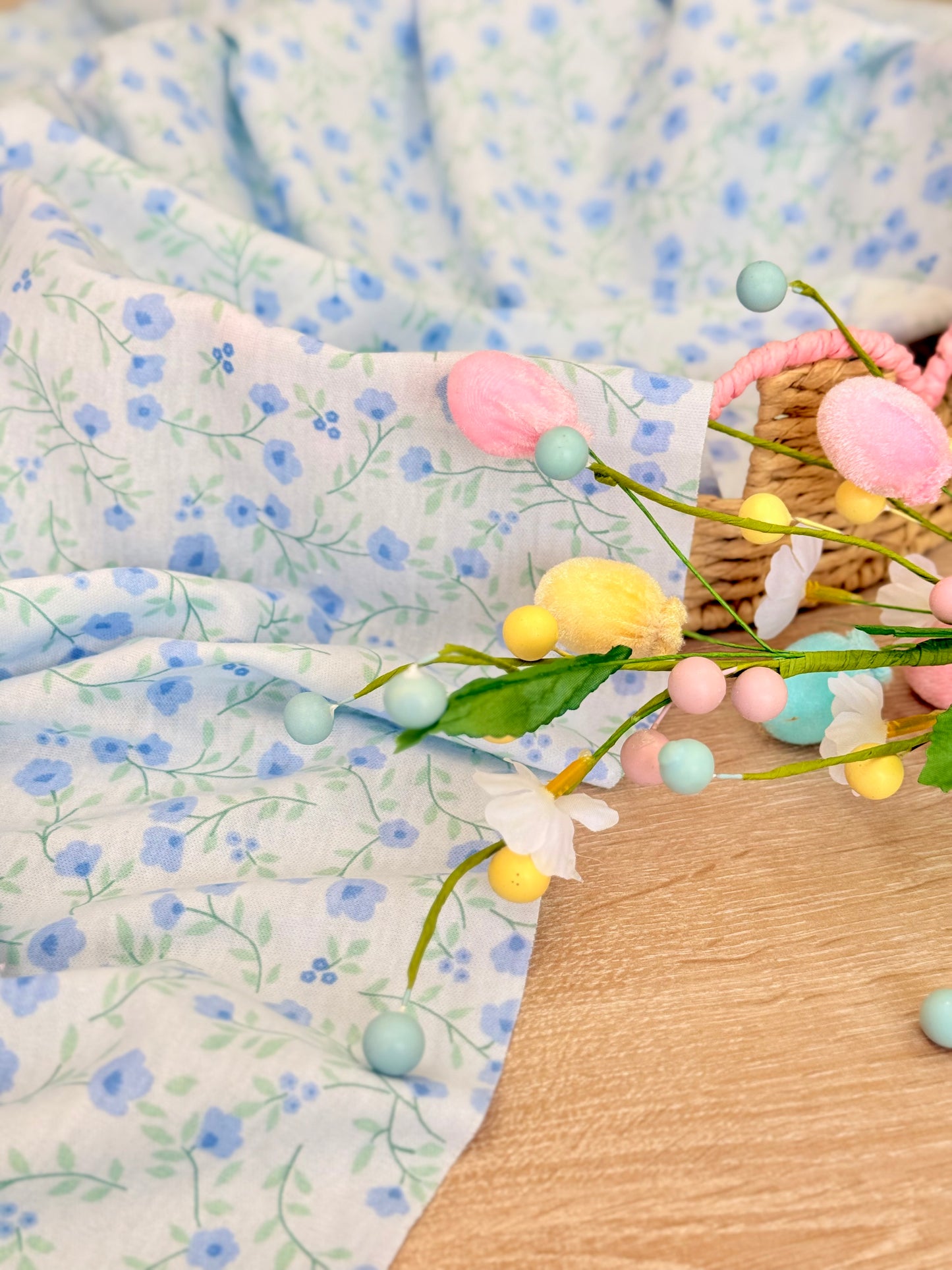 Interlock Dainty Garden