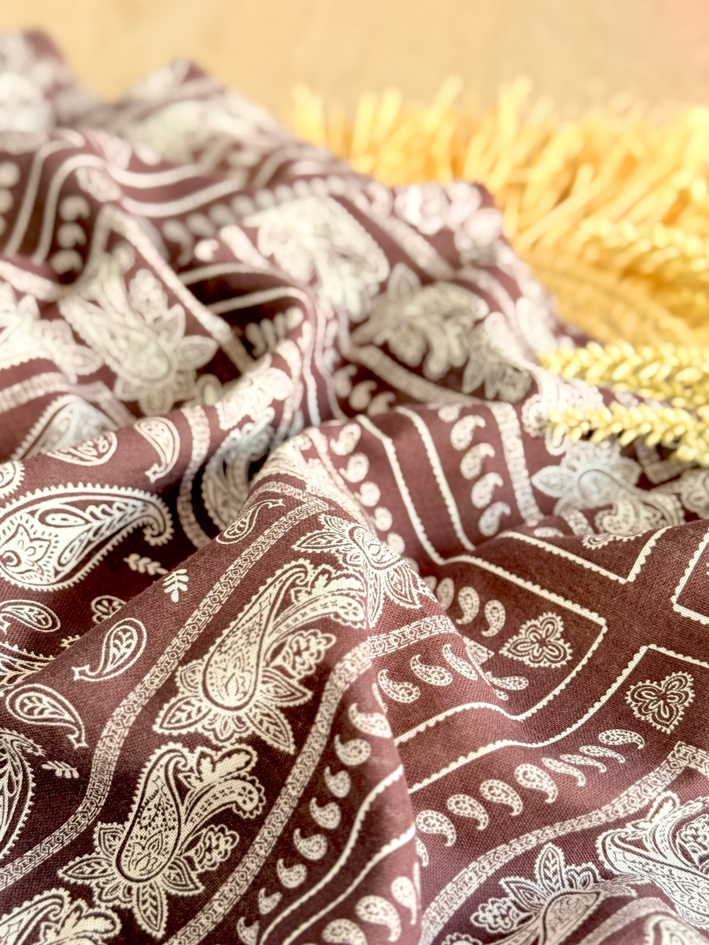 Printed Linen Heritage Paisley