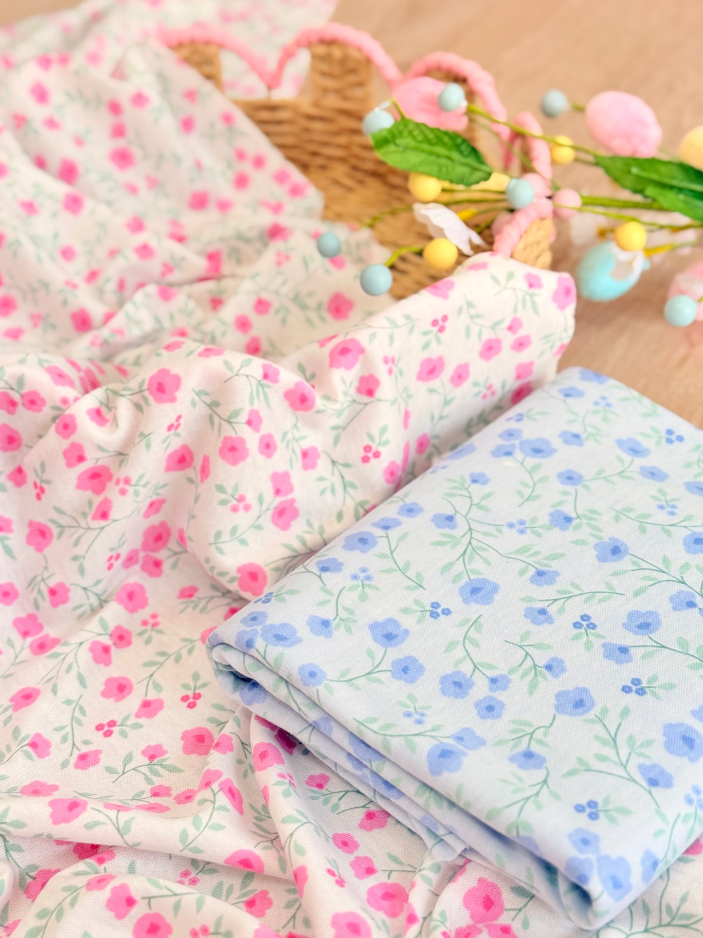 Interlock Dainty Garden