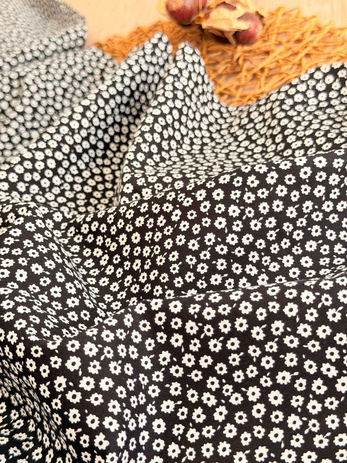 Printed Cotton Daisy Dots