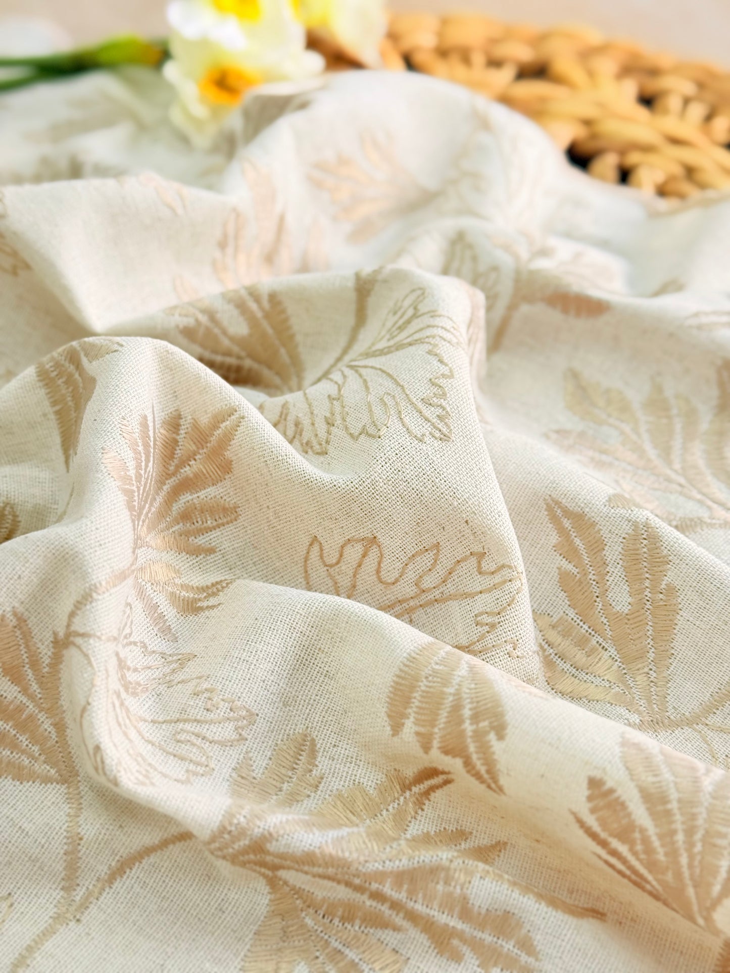 Embroidered Linen Beige Foliaire
