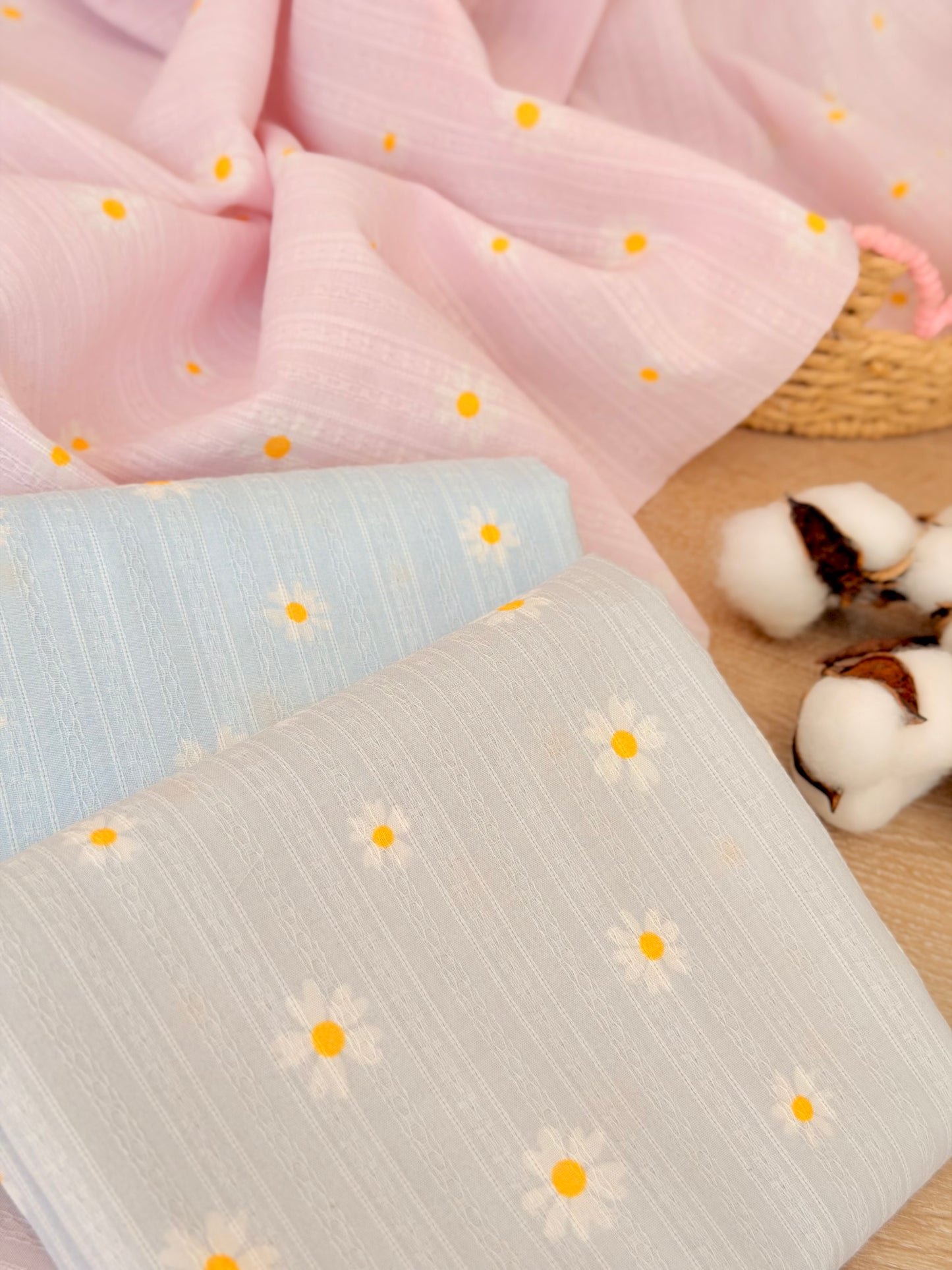 Embroidered Cotton Daisy Blush